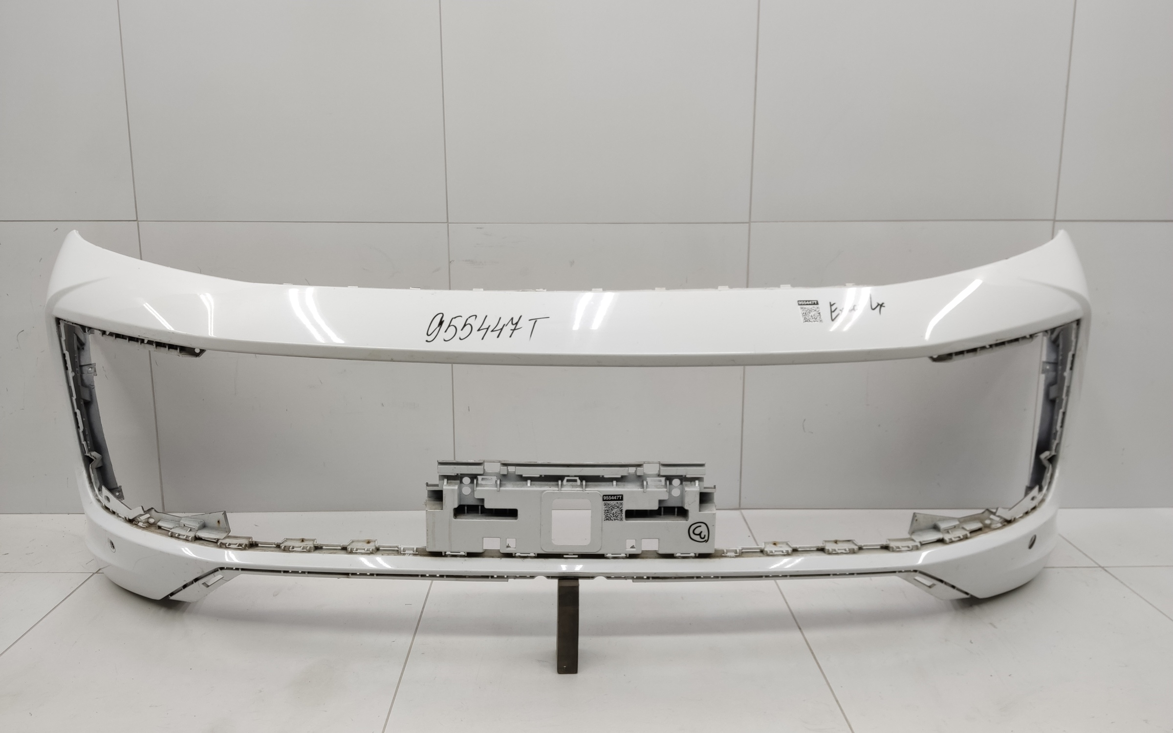 Бампер передний Exeed LX