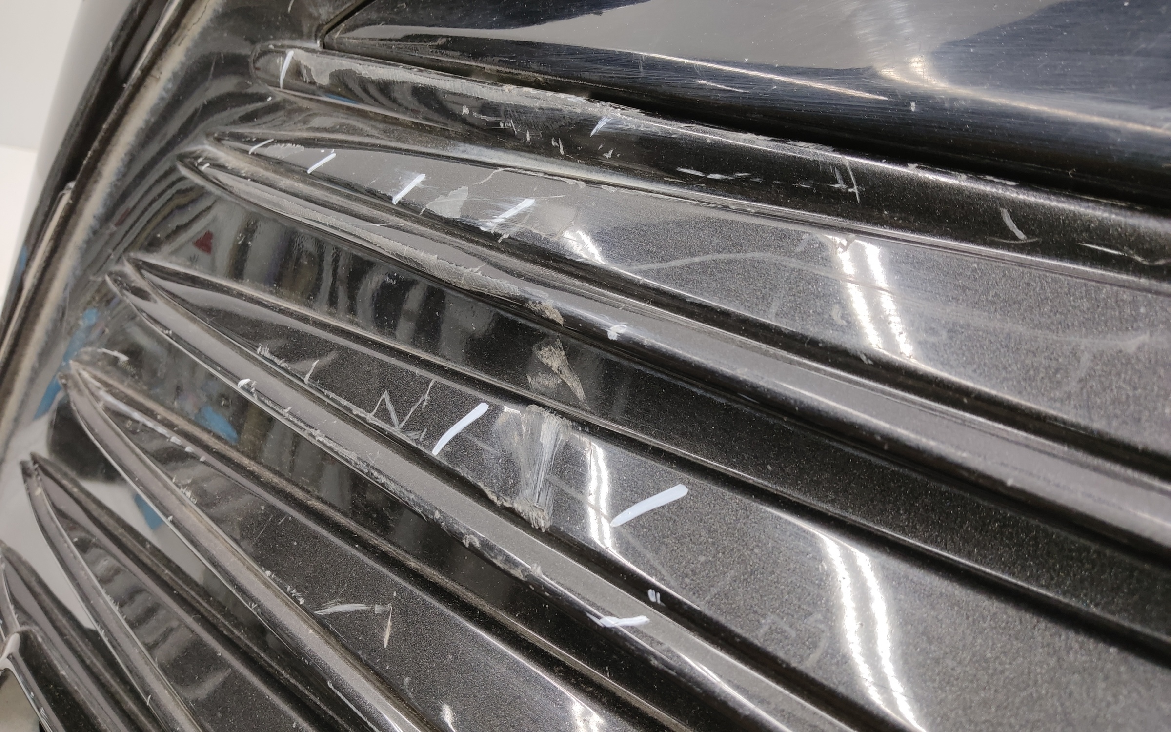 Бампер передний Toyota Camry V70 Restail