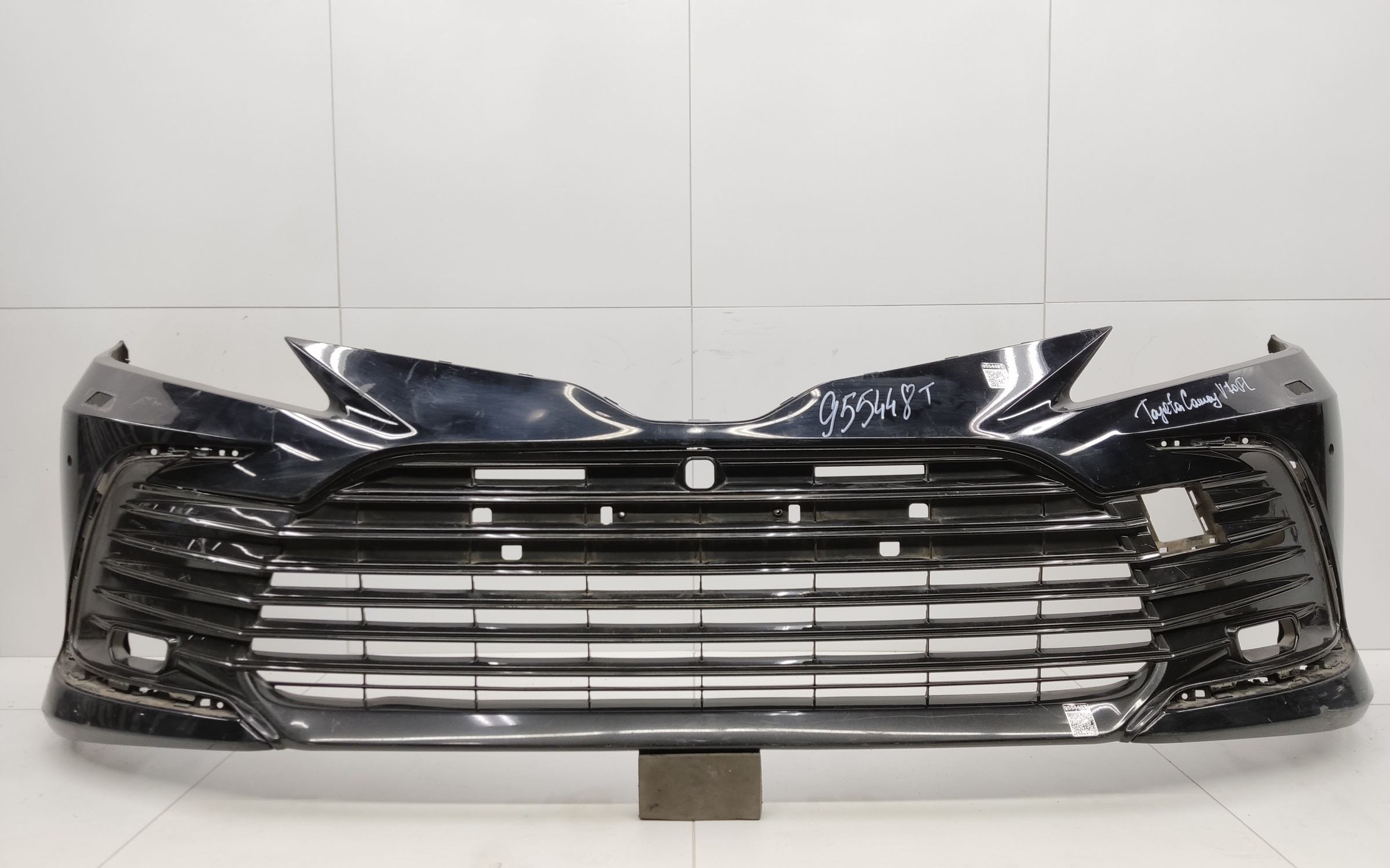 Бампер передний Toyota Camry V70 Restail