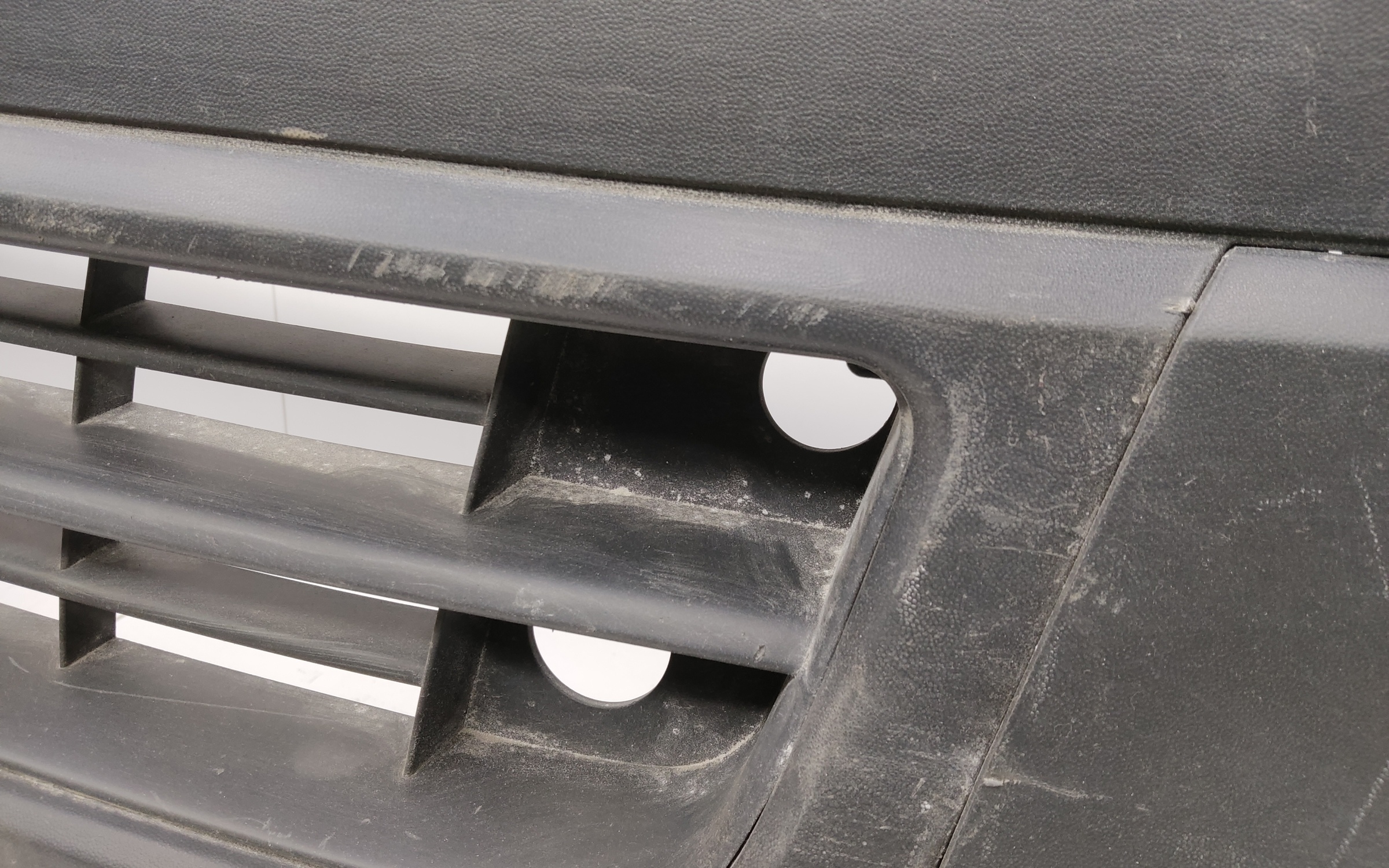 Бампер передний Volkswagen Transporter T5 Restail