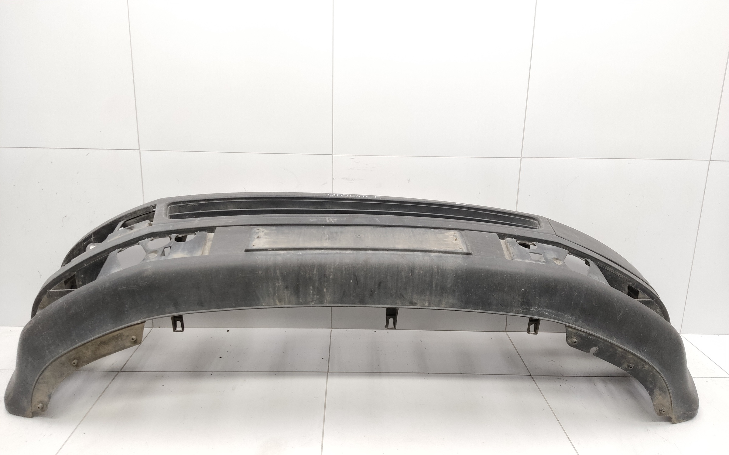 Бампер передний Volkswagen Transporter T5 Restail