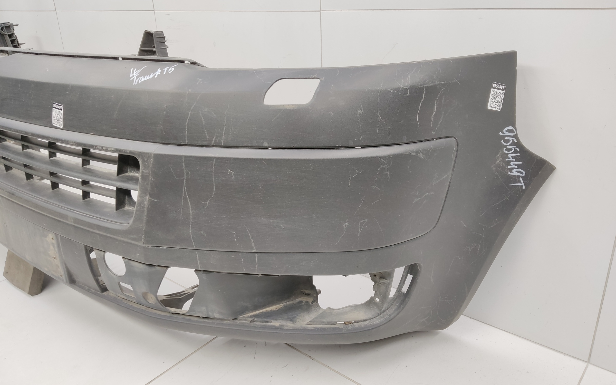 Бампер передний Volkswagen Transporter T5 Restail