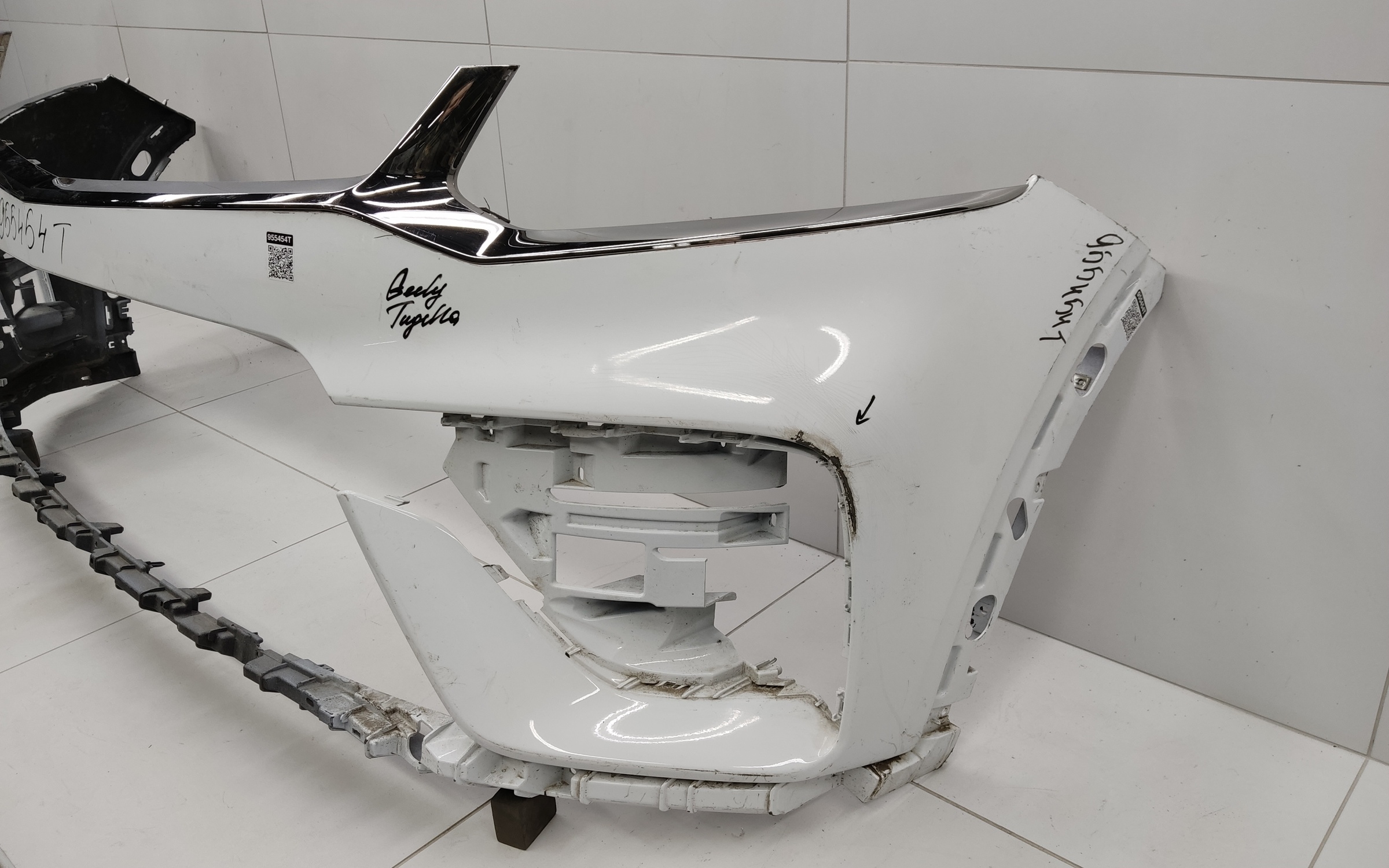 Бампер передний Geely Tugella 1