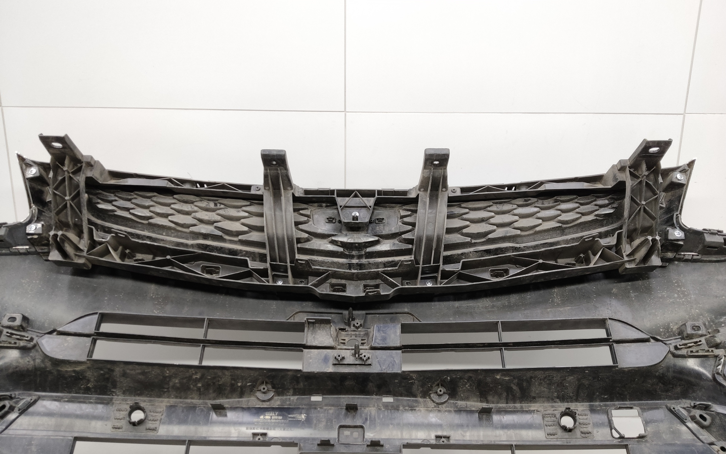 Бампер передний Geely Tugella 1 Restail