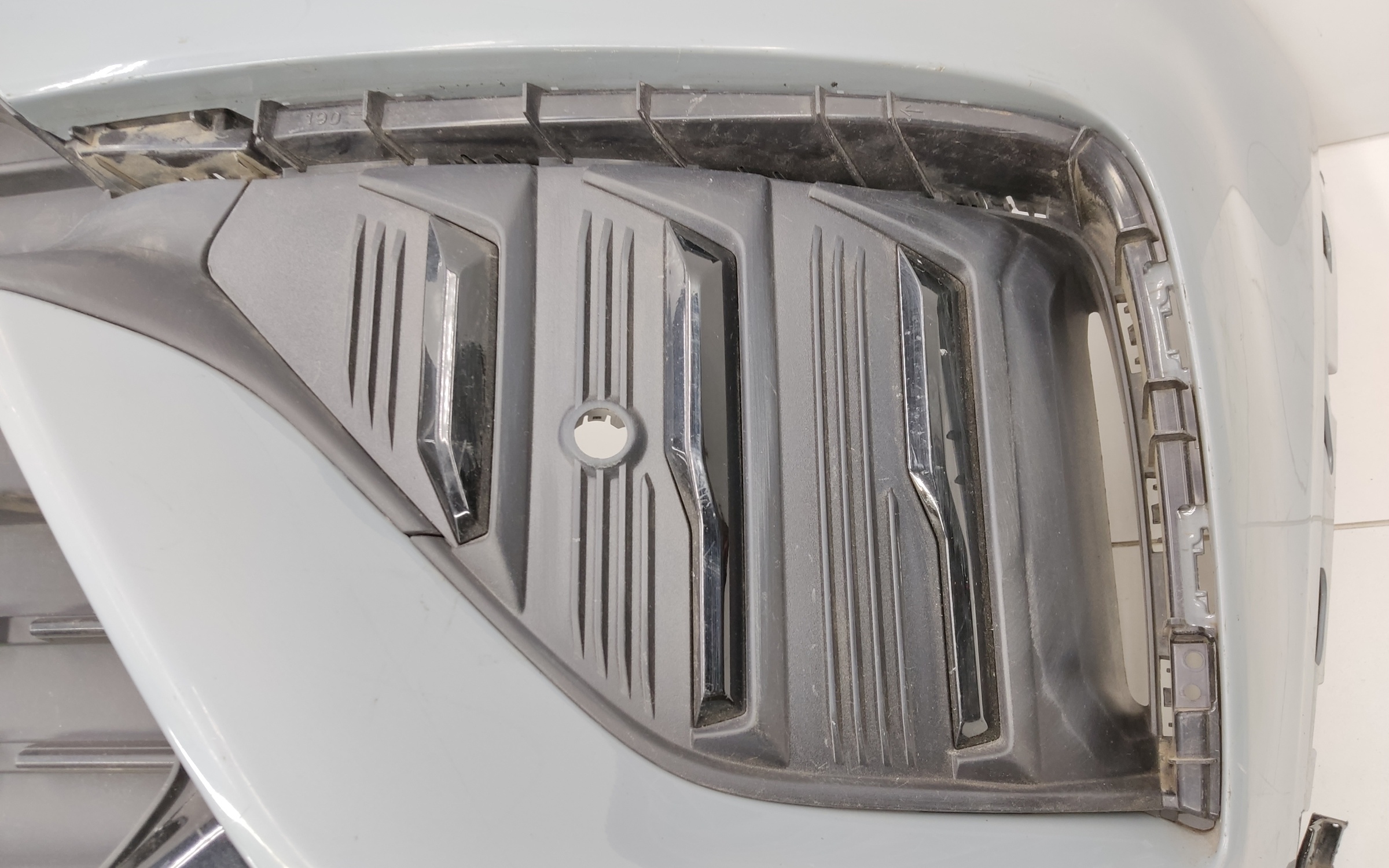 Бампер передний Geely Tugella 1 Restail