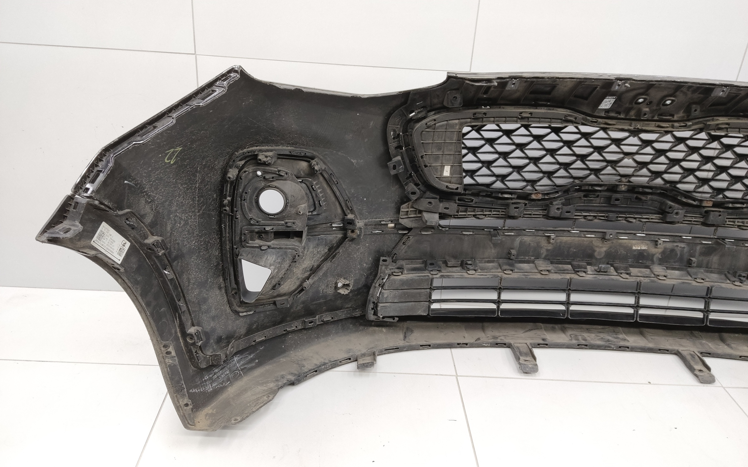 Бампер передний Kia Sportage 4 Restail