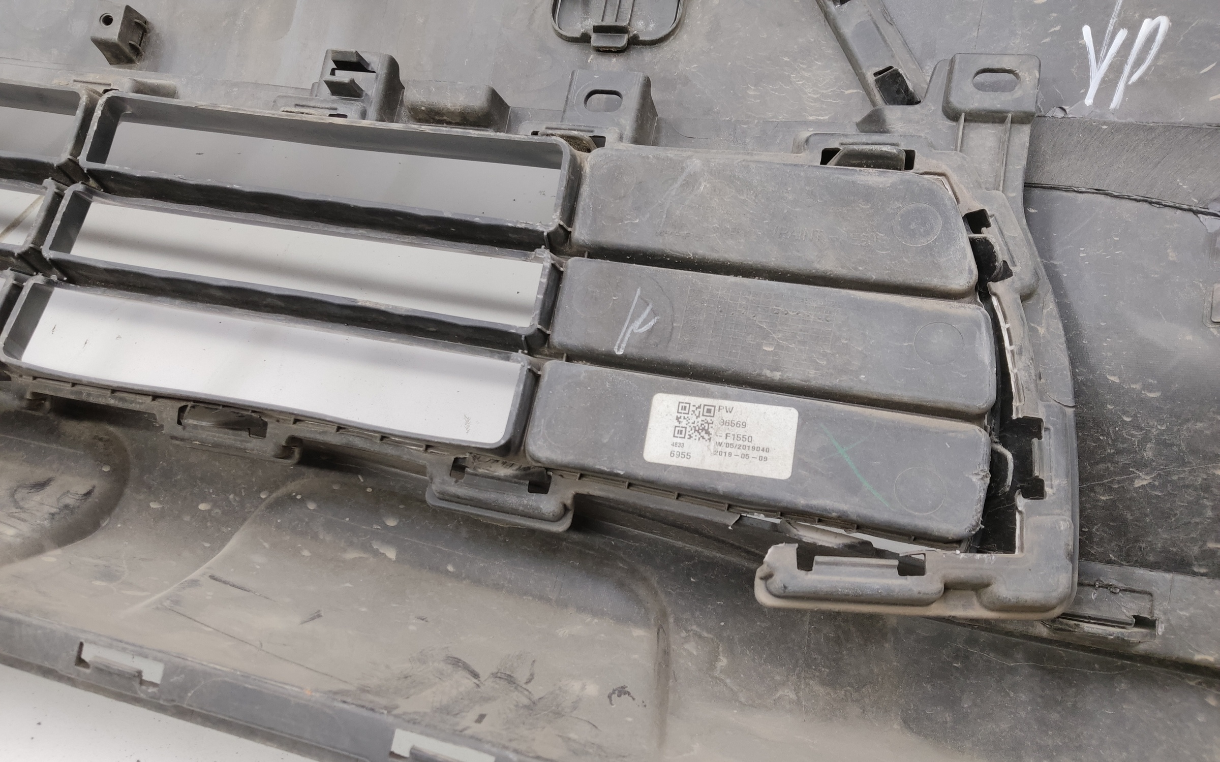 Бампер передний Kia Sportage 4 Restail