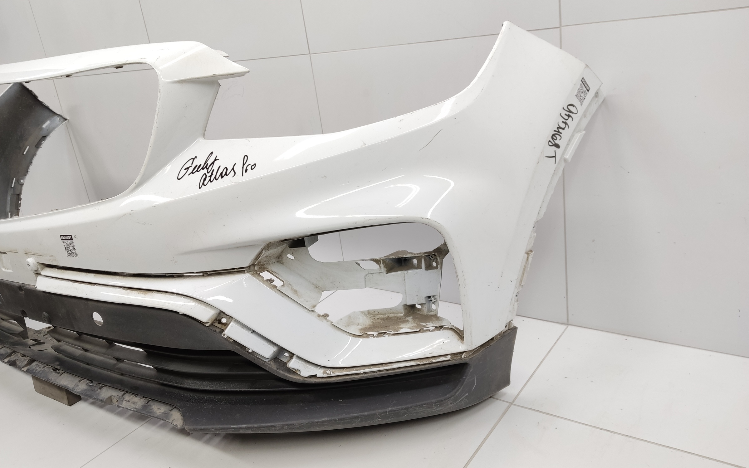 Бампер передний Geely Atlas Pro