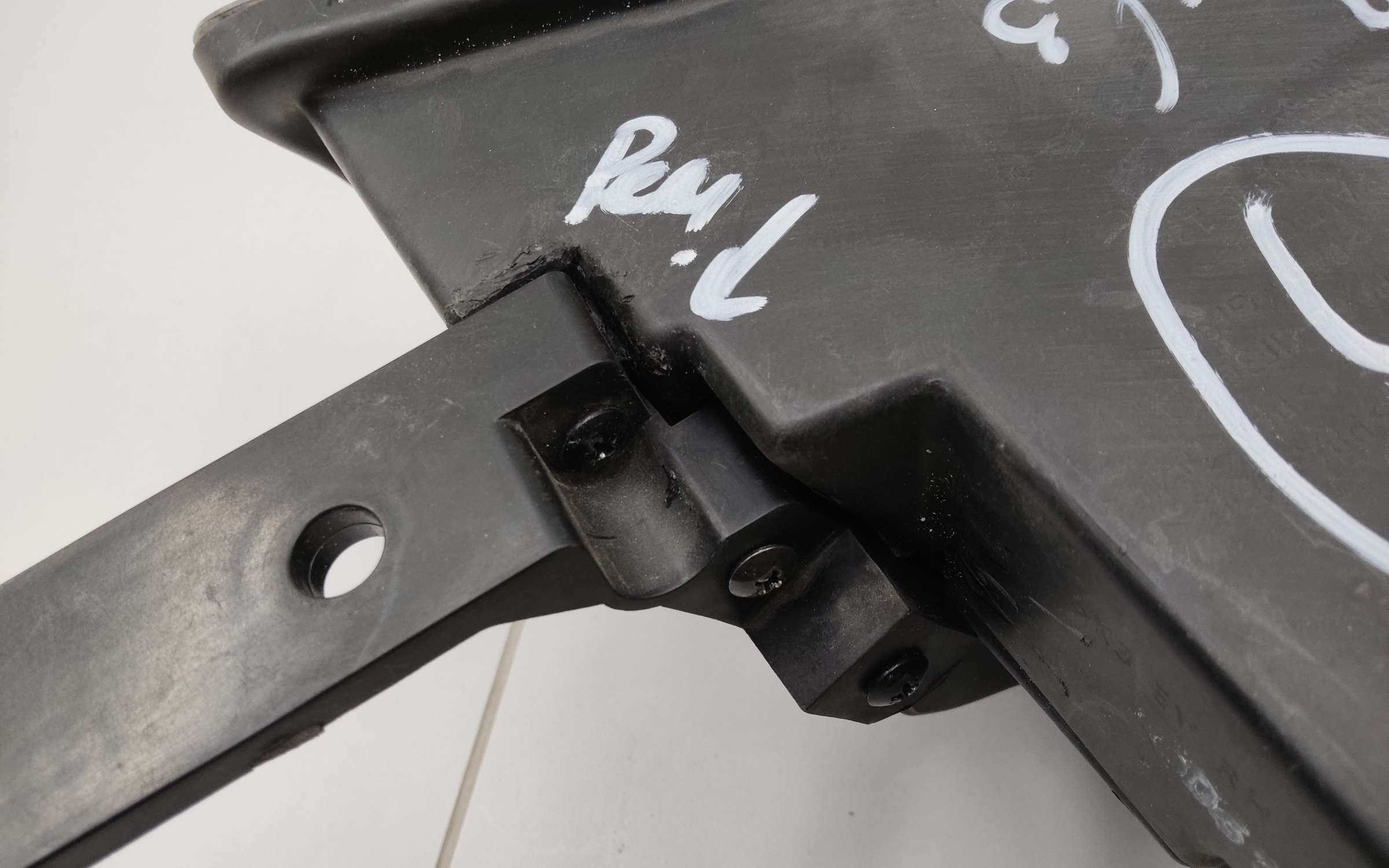 Фара передняя правая Kia Soul 3 LED ДХО