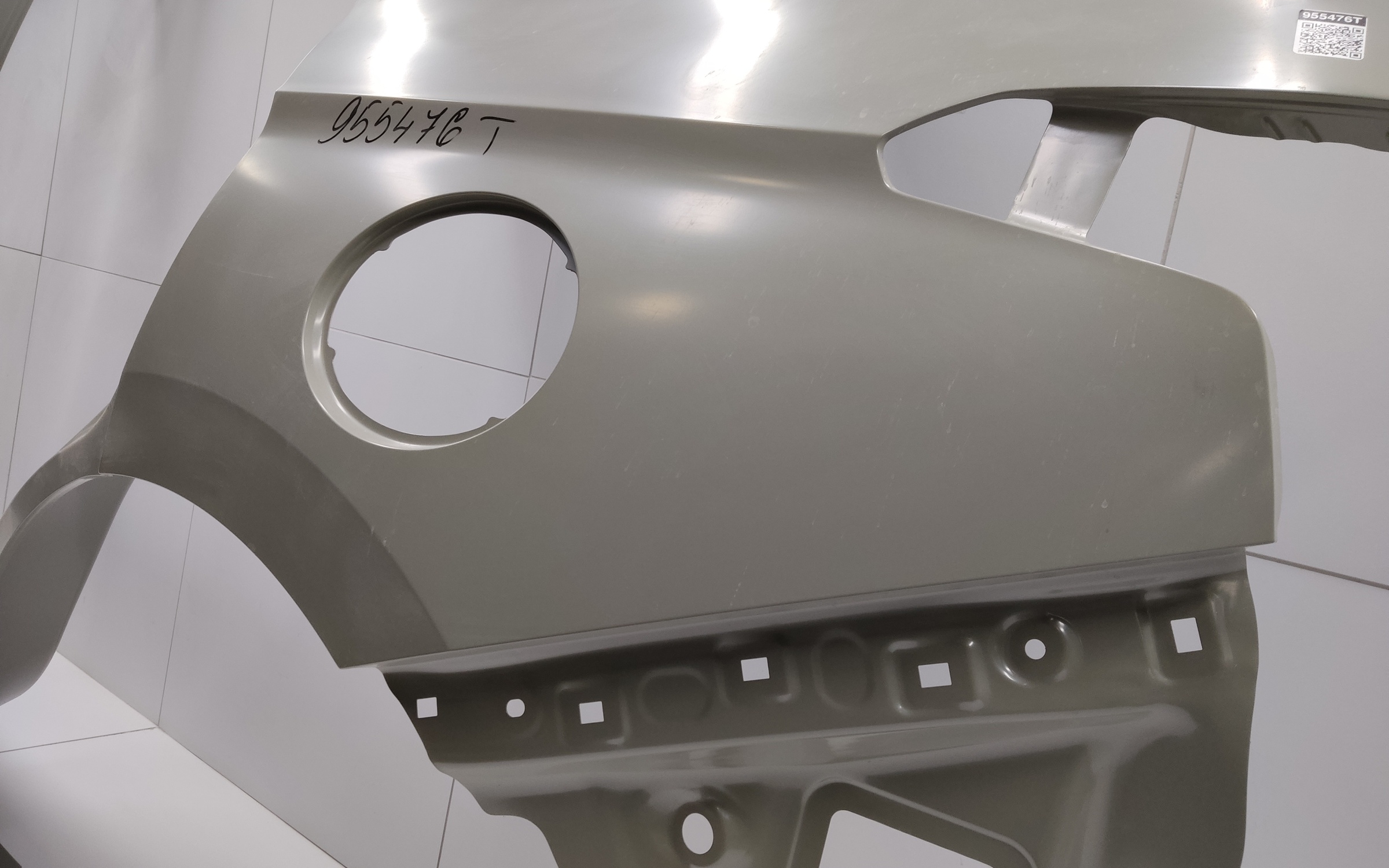 Панель кузова боковая левая Haval Jolion