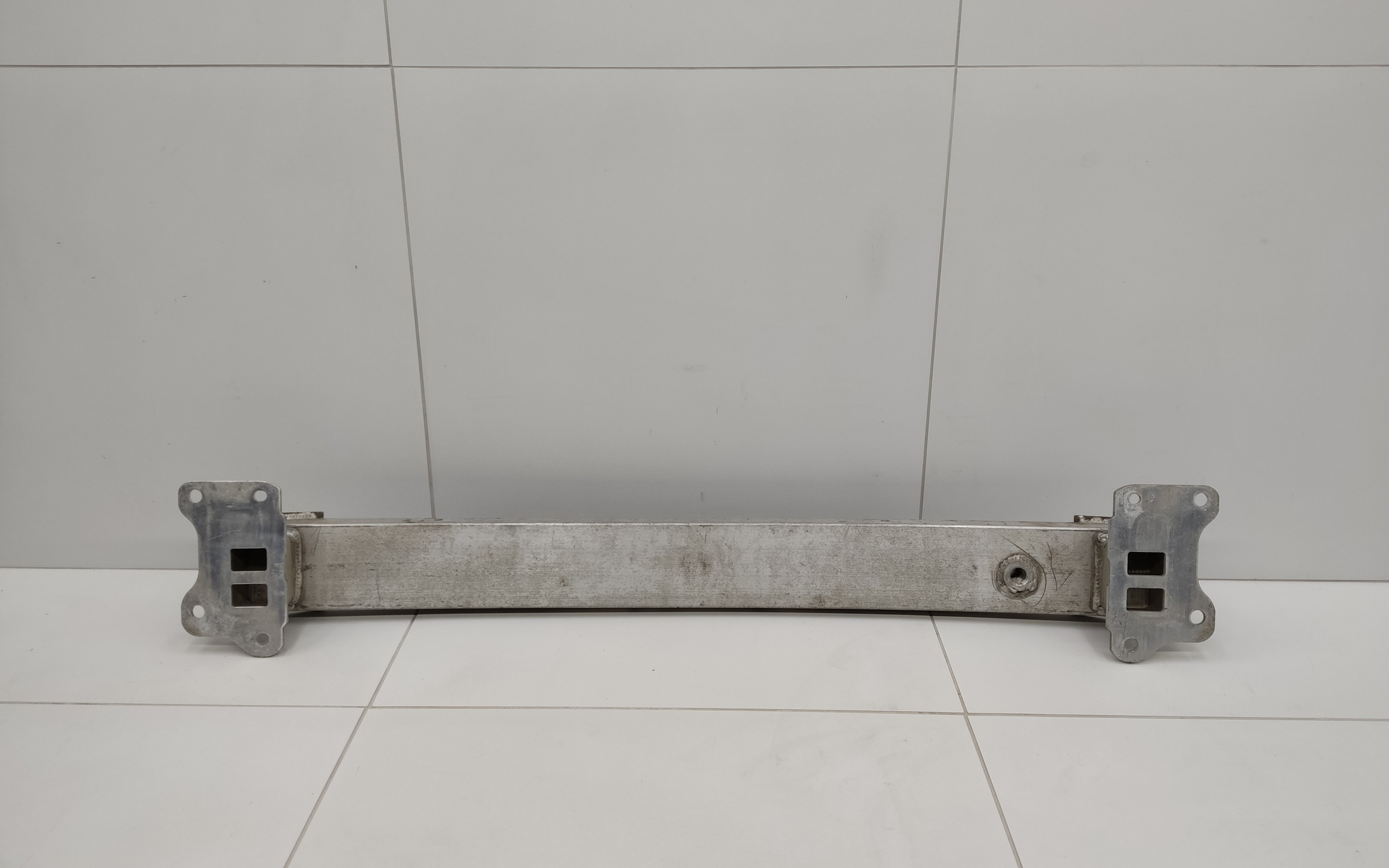 Усилитель переднего бампера Chery Tiggo 4