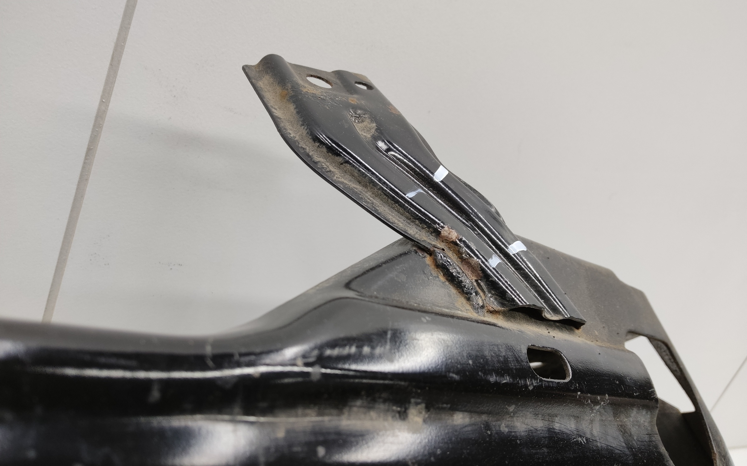 Усилитель заднего бампера Hyundai Creta 1