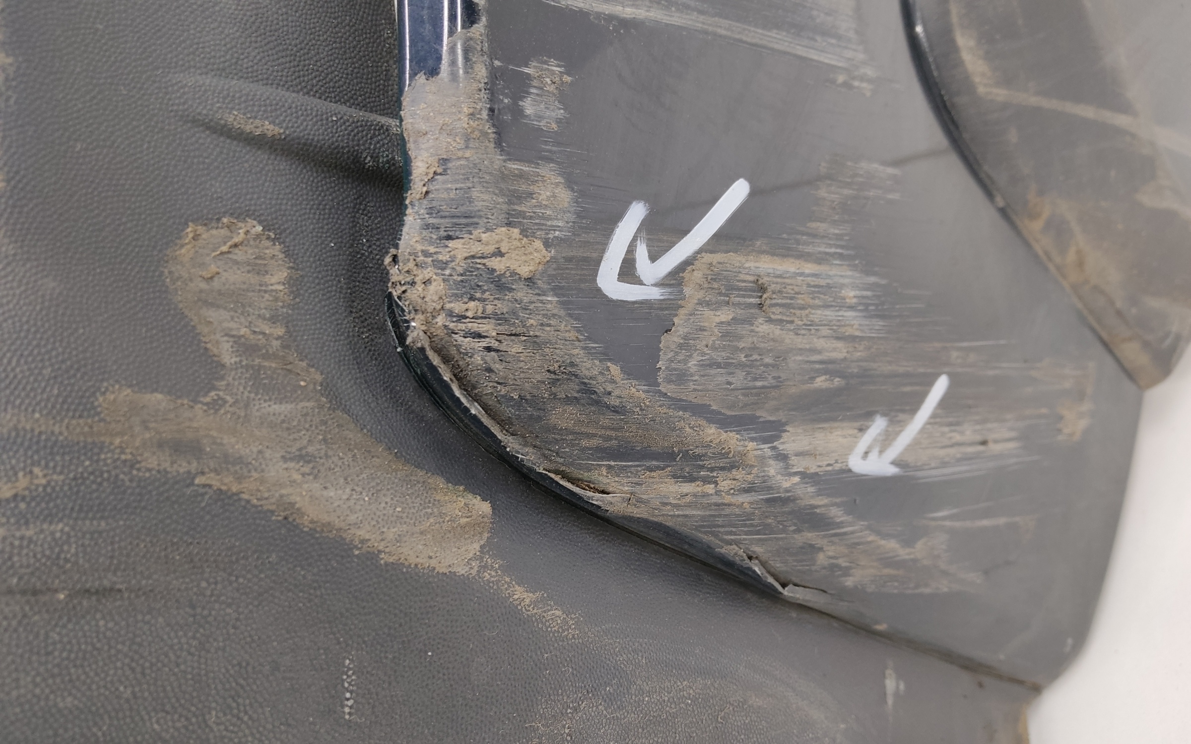 Бампер задний Lada Niva Travel