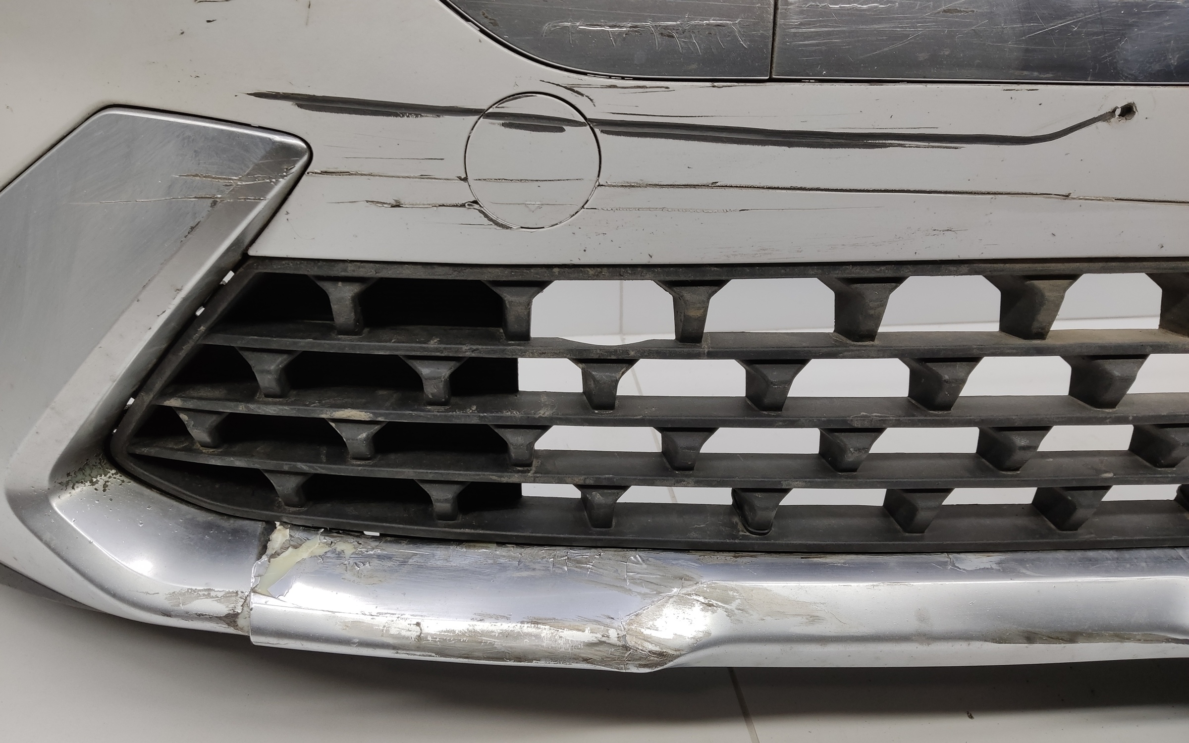 Бампер передний Hyundai Santa Fe 4 Restail