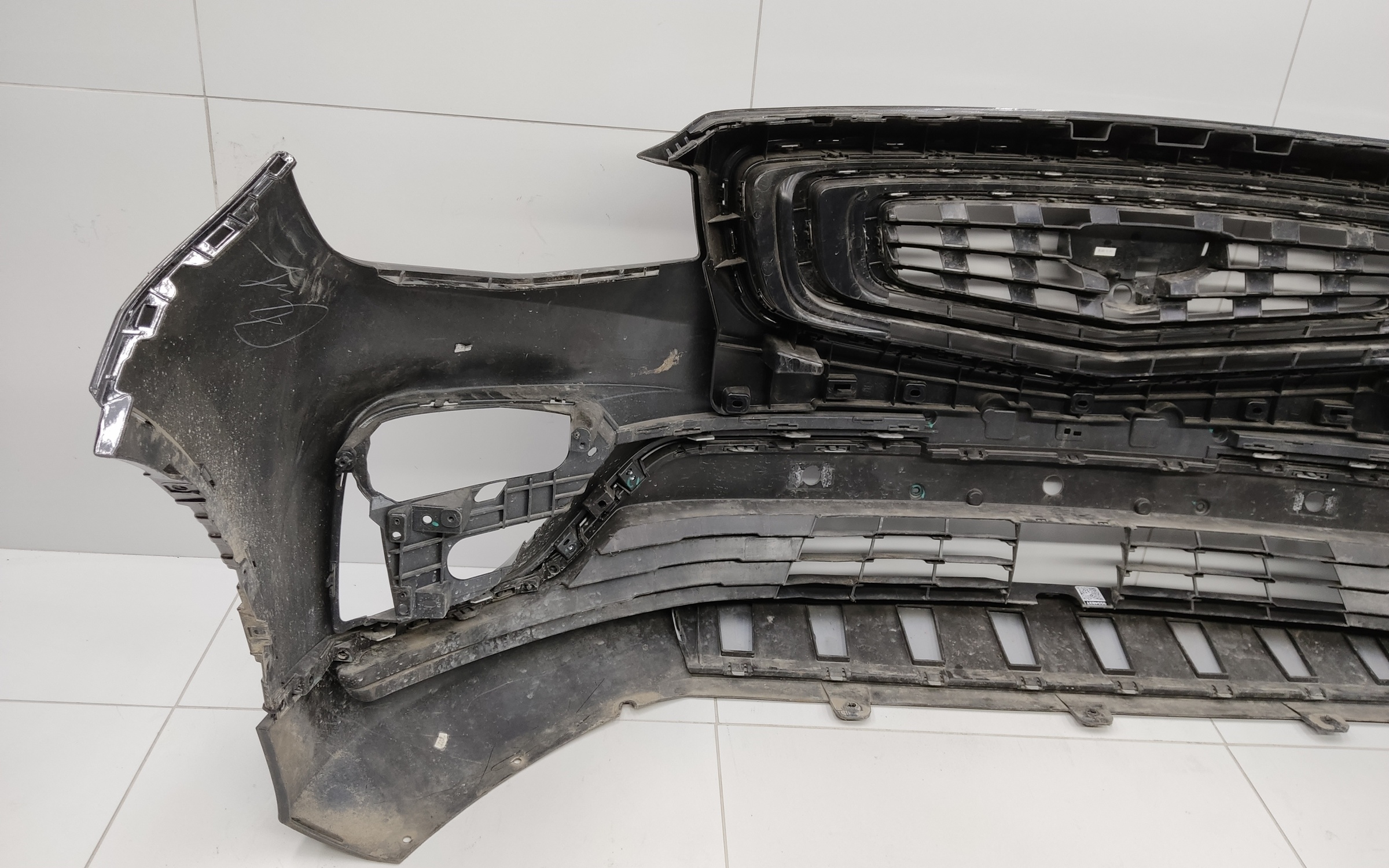 Бампер передний Geely Atlas Pro