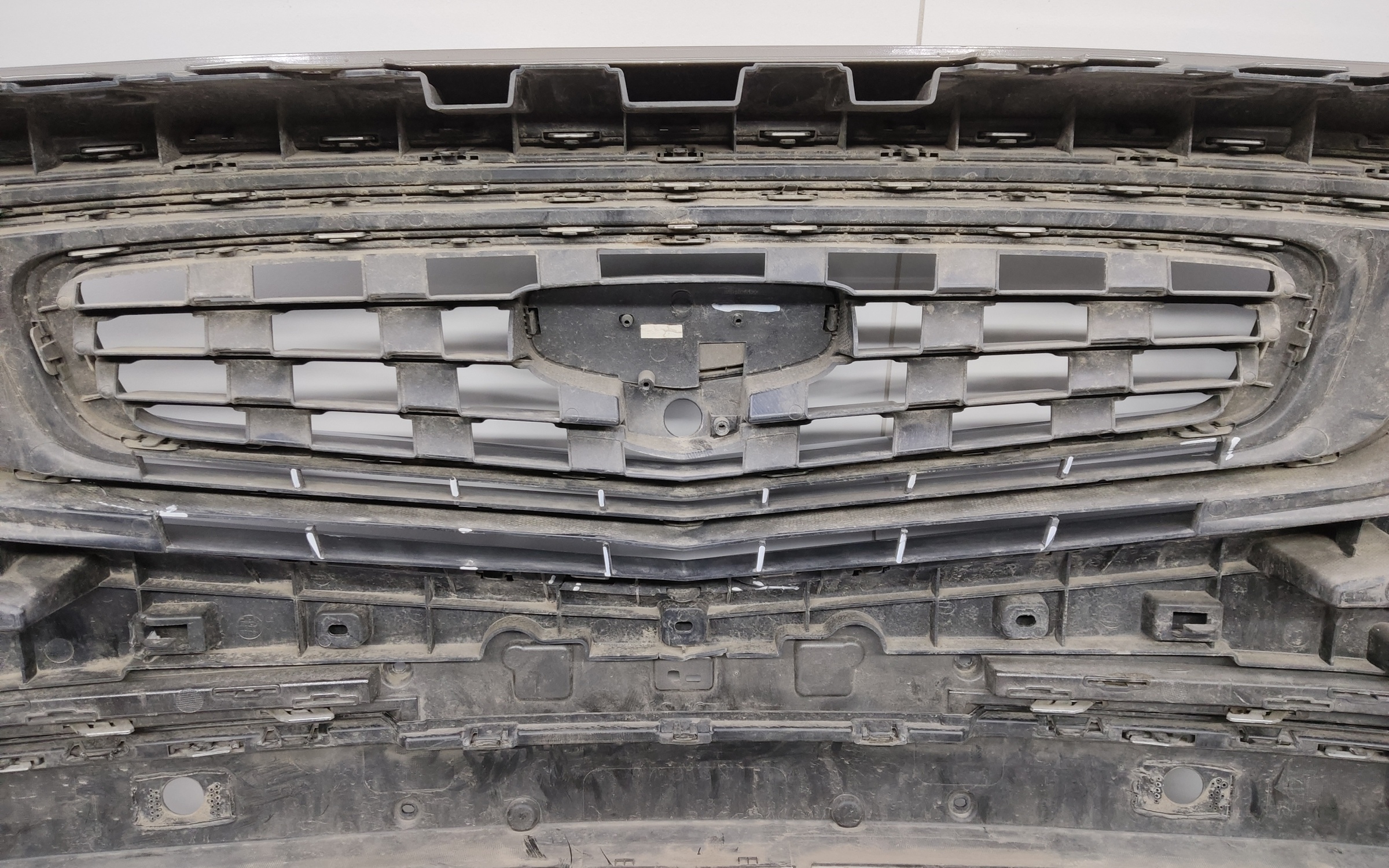 Бампер передний Geely Atlas Pro