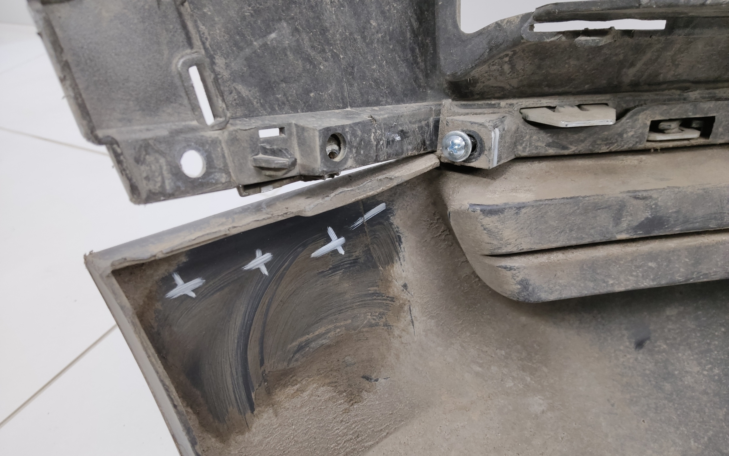 Бампер передний Geely Atlas Pro