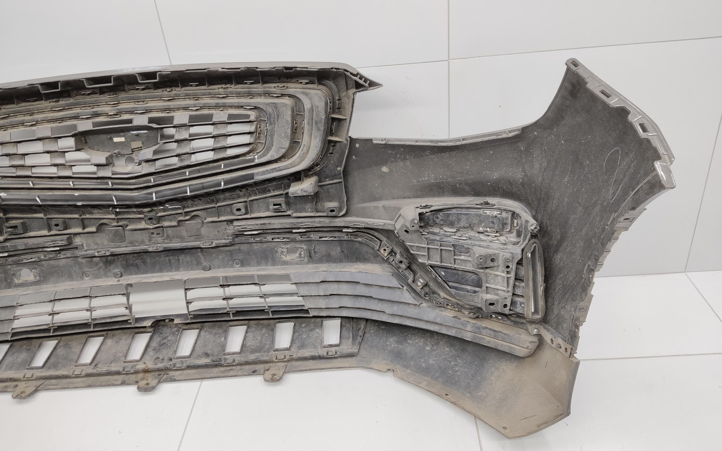 Бампер передний Geely Atlas Pro