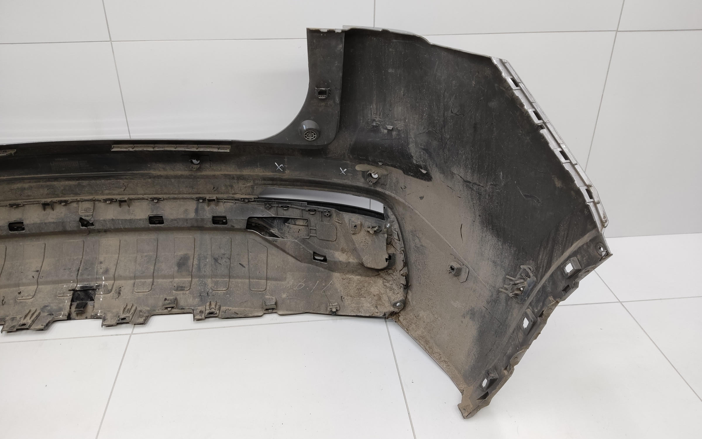 Бампер задний Geely Monjaro