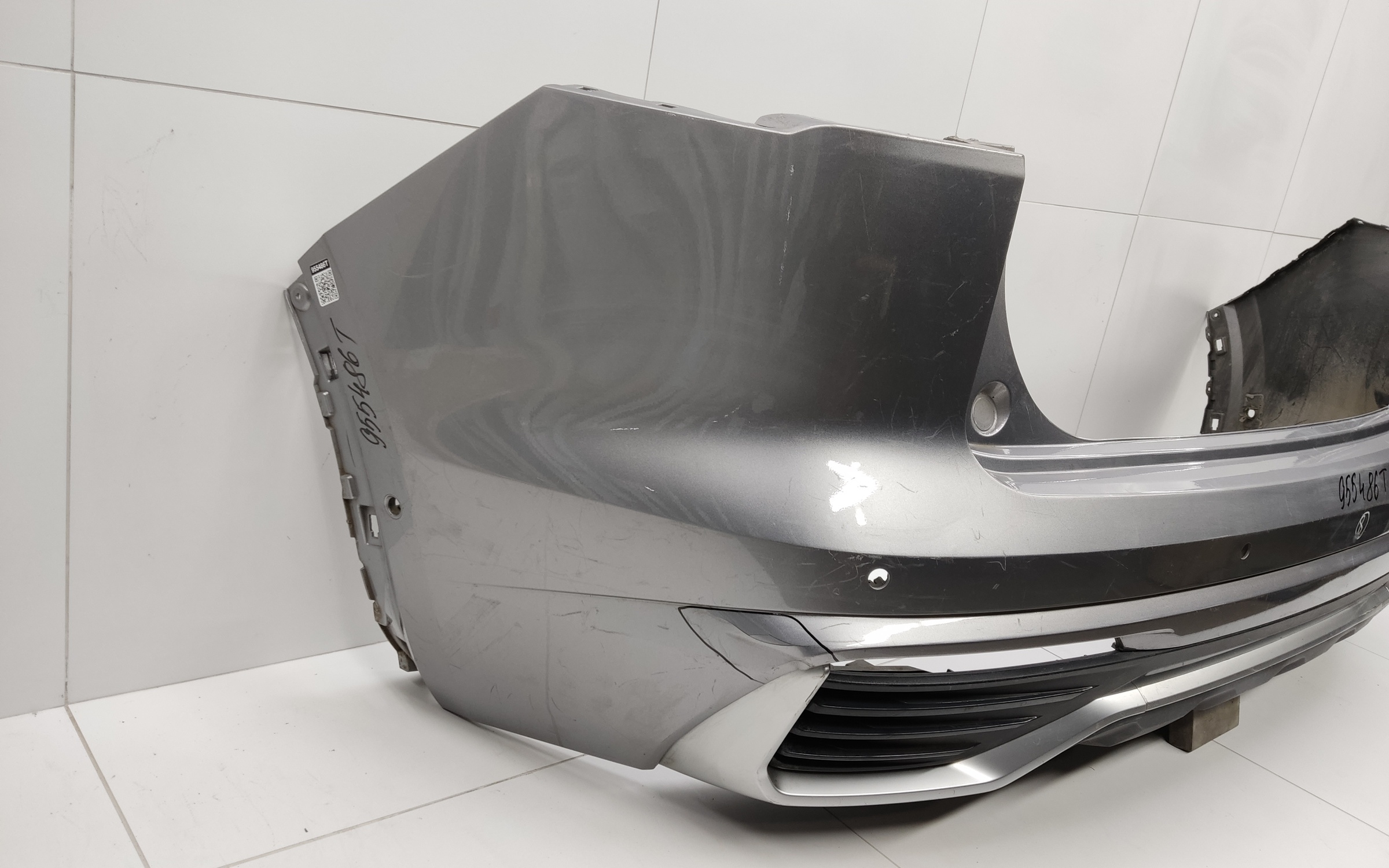 Бампер задний Geely Monjaro