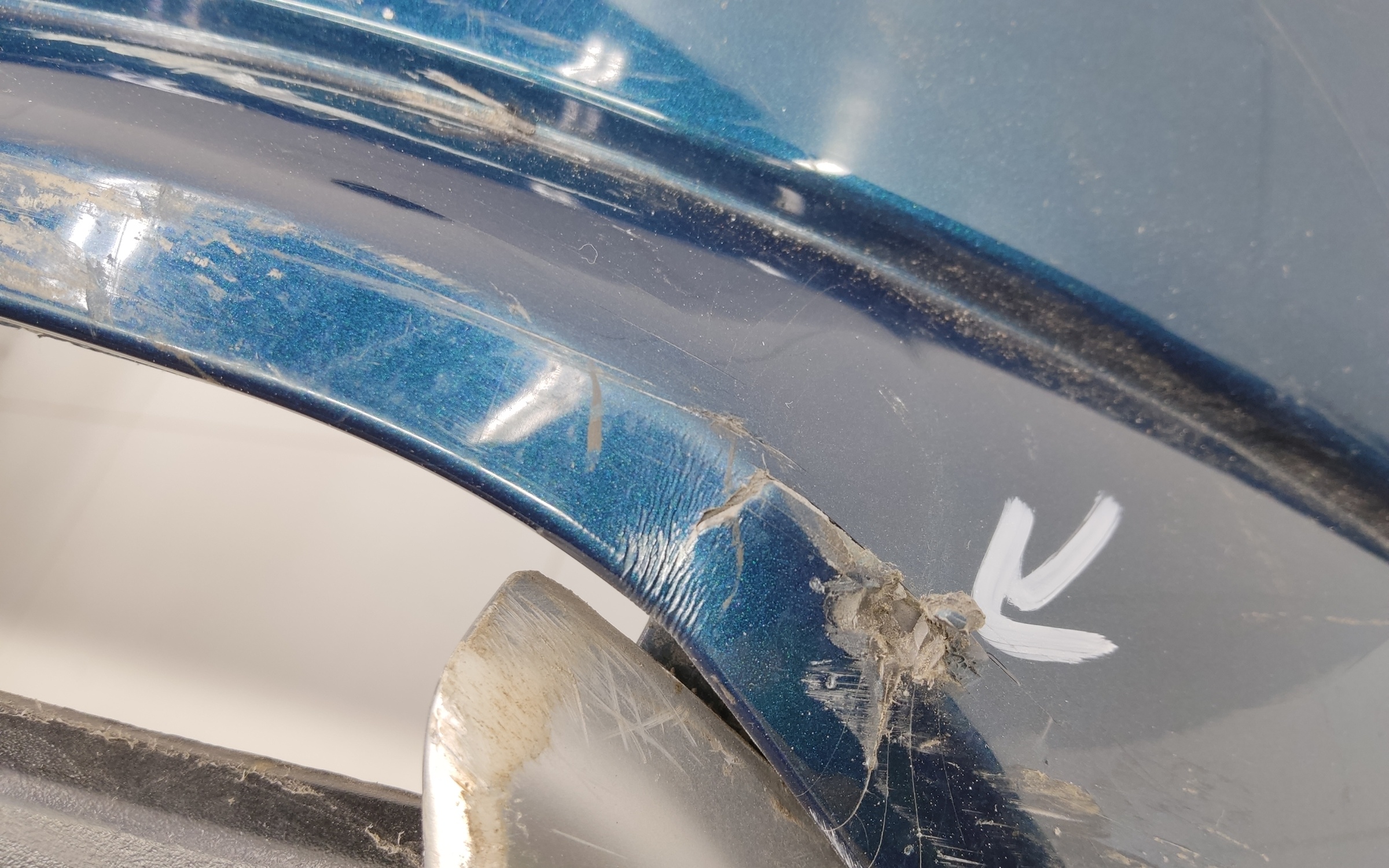 Бампер задний Geely Monjaro