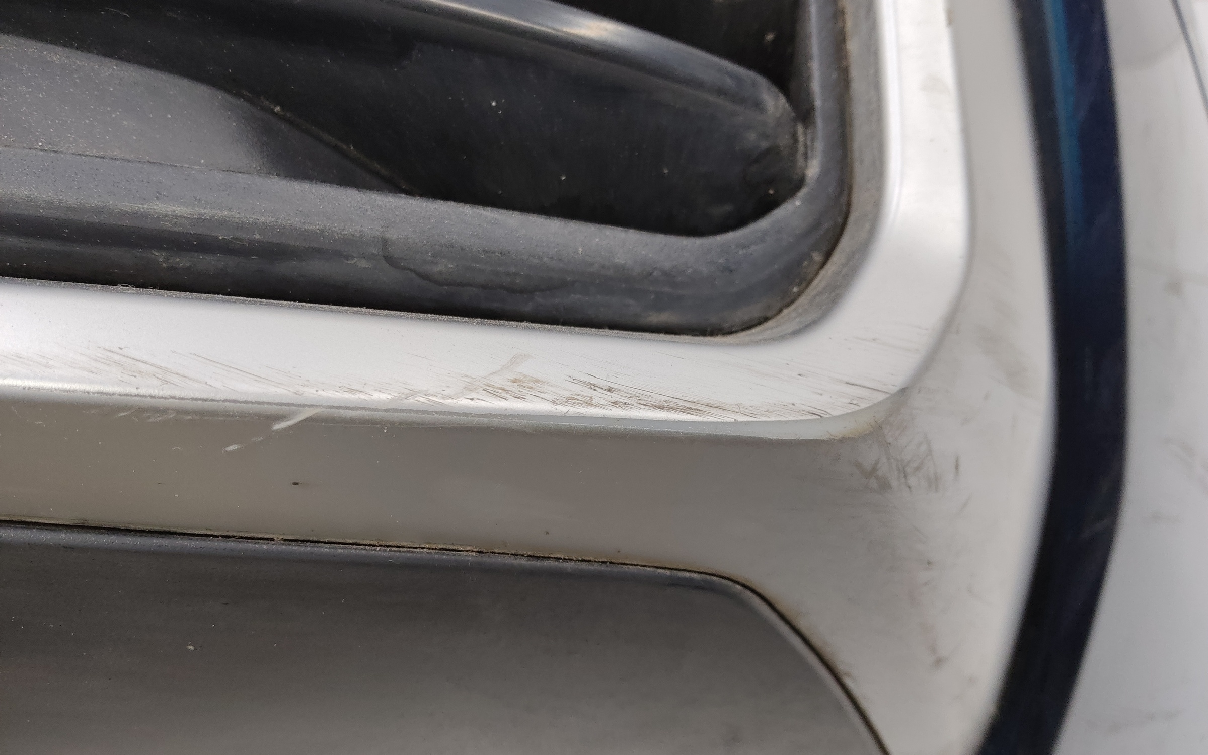 Бампер задний Geely Monjaro