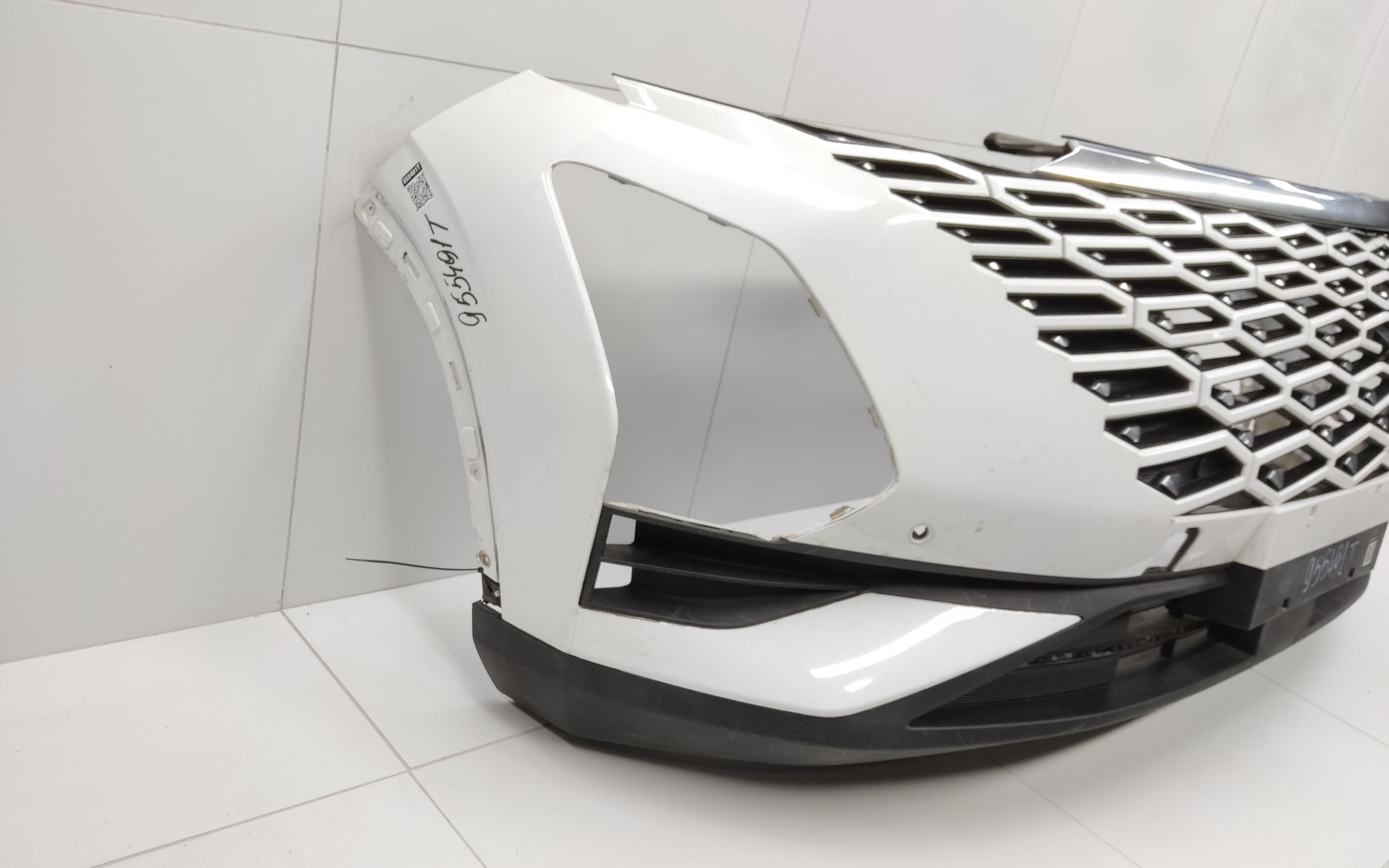 Бампер передний Omoda C5