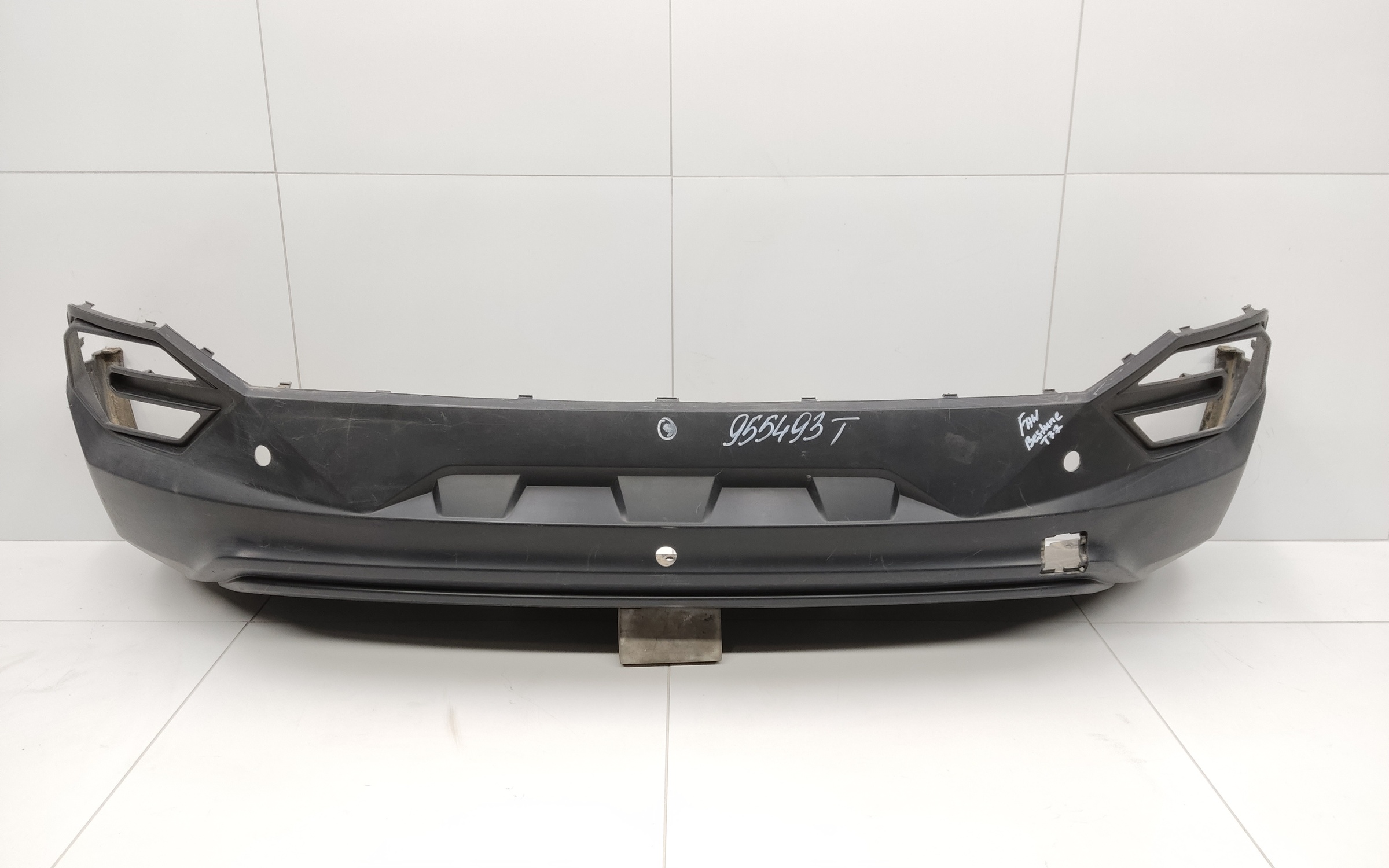 Бампер задний центральная часть FAW Bestune T77