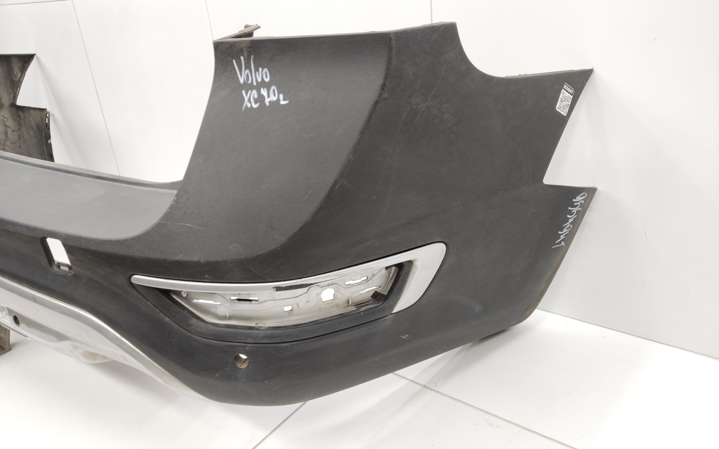 Бампер задний Volvo XC70 2 Cross Country под парктроники