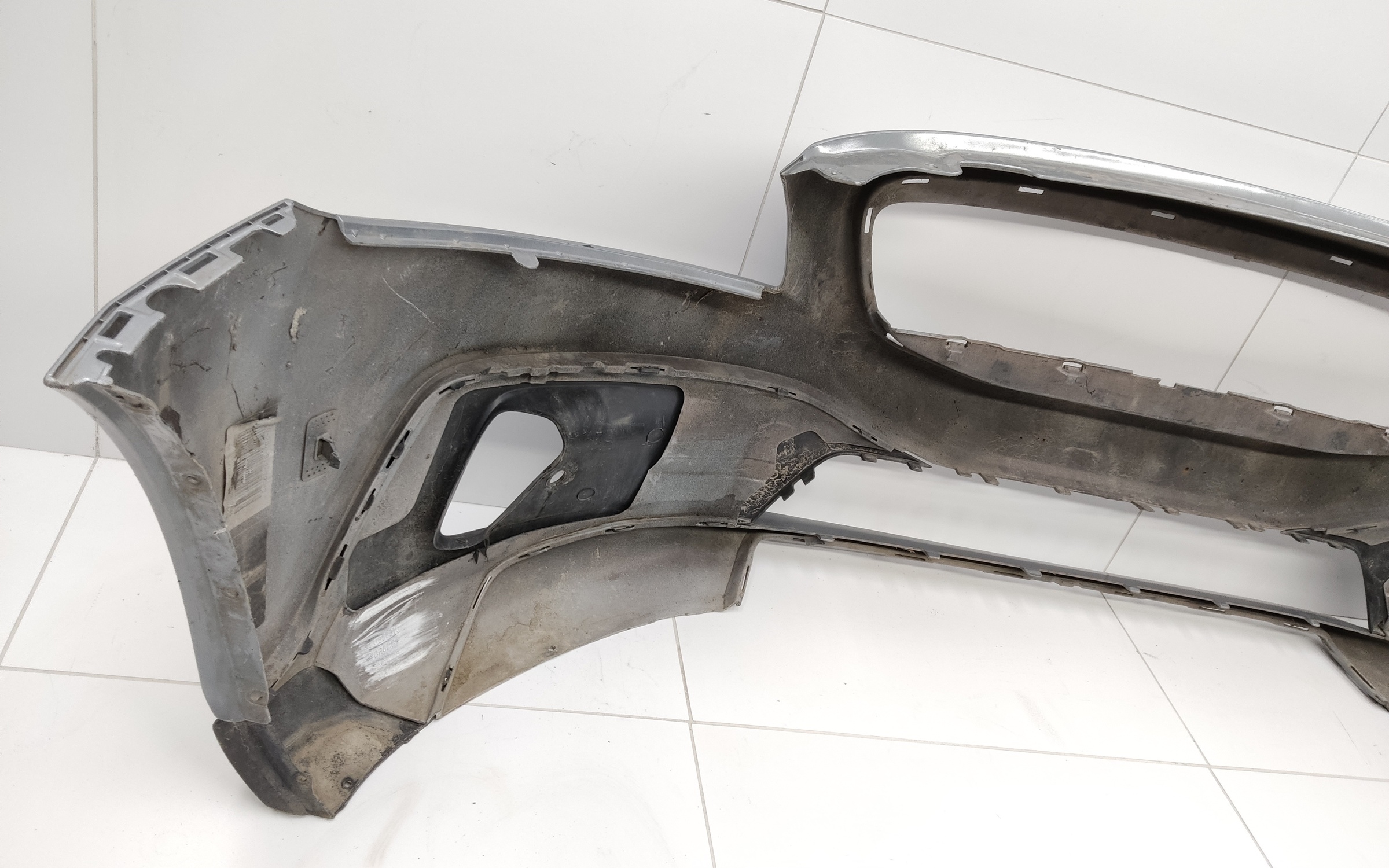 Бампер передний Volvo V40 Cross Country