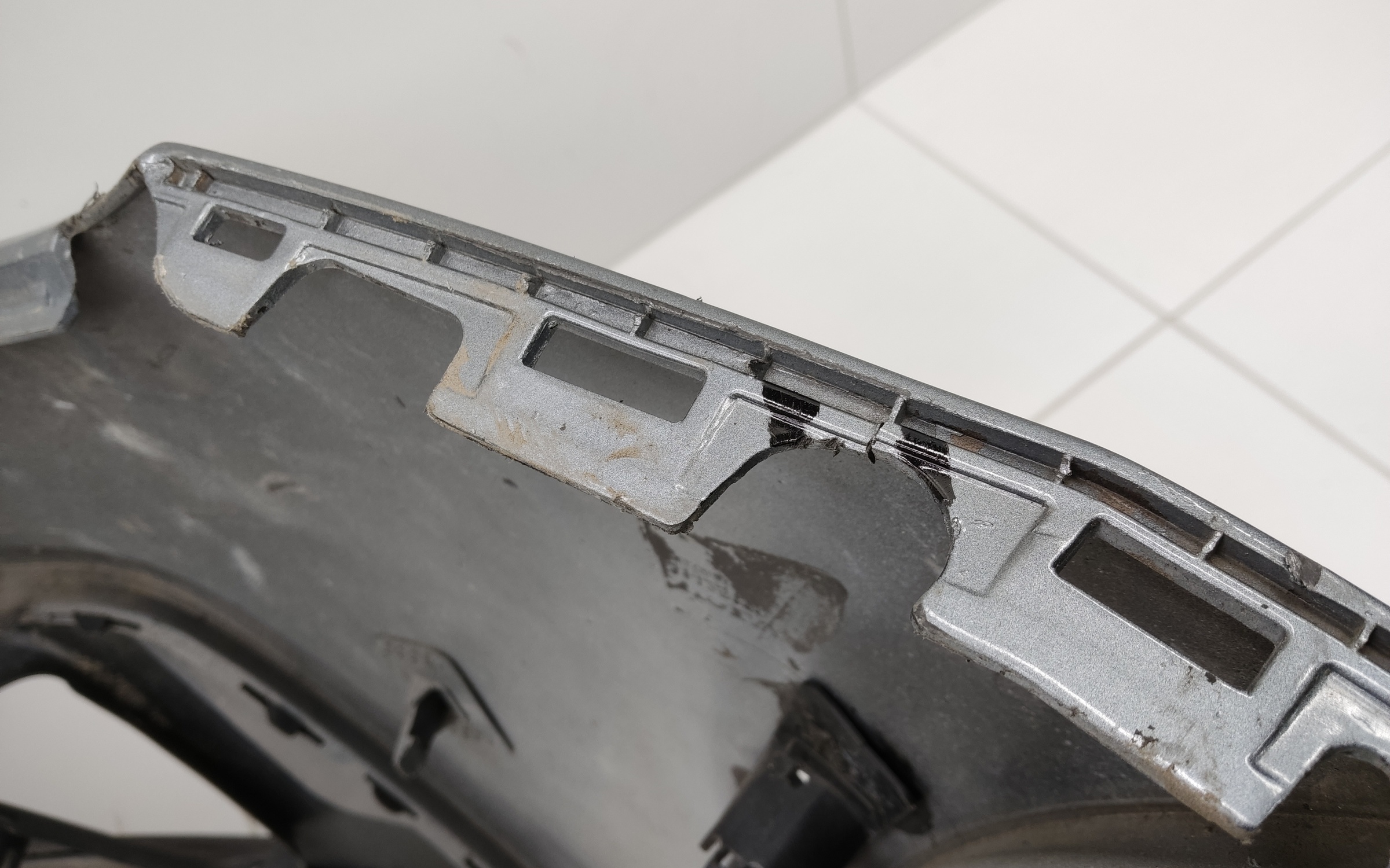 Бампер передний Volvo V40 Cross Country