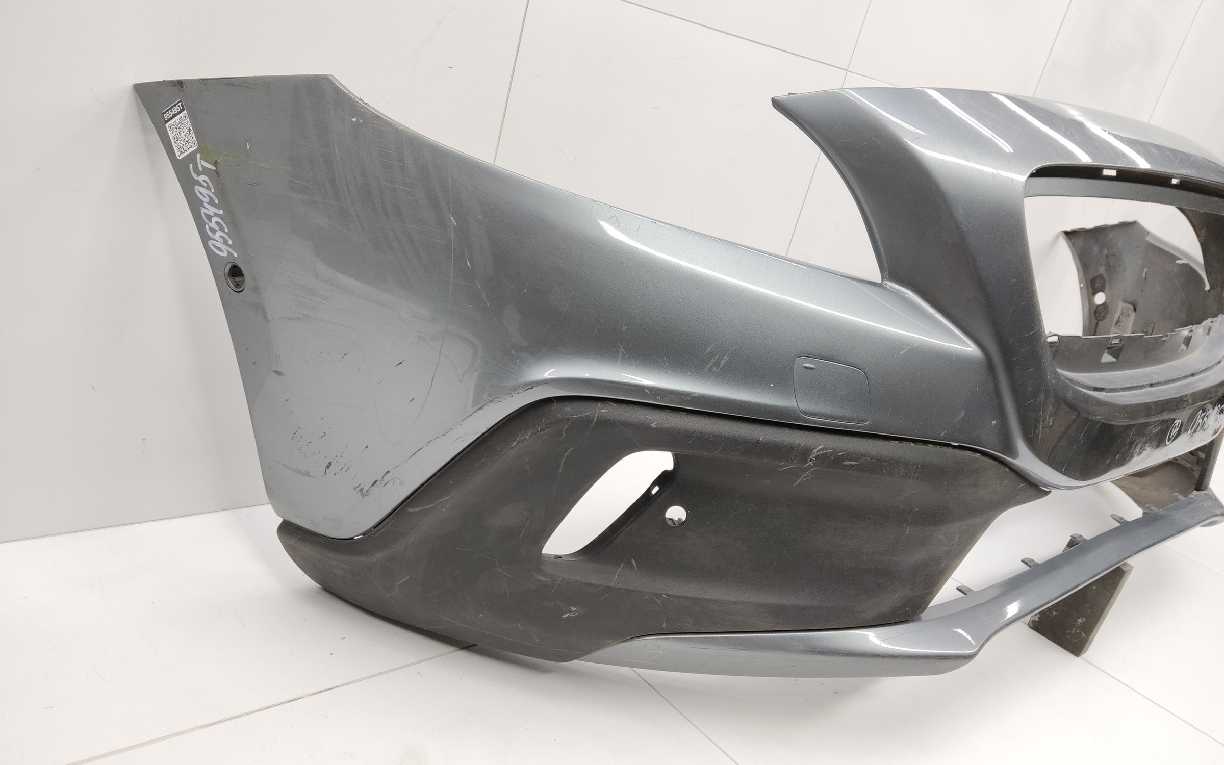 Бампер передний Volvo V40 Cross Country