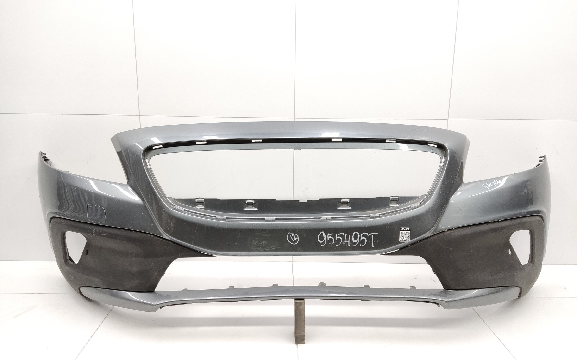 Бампер передний Volvo V40 Cross Country