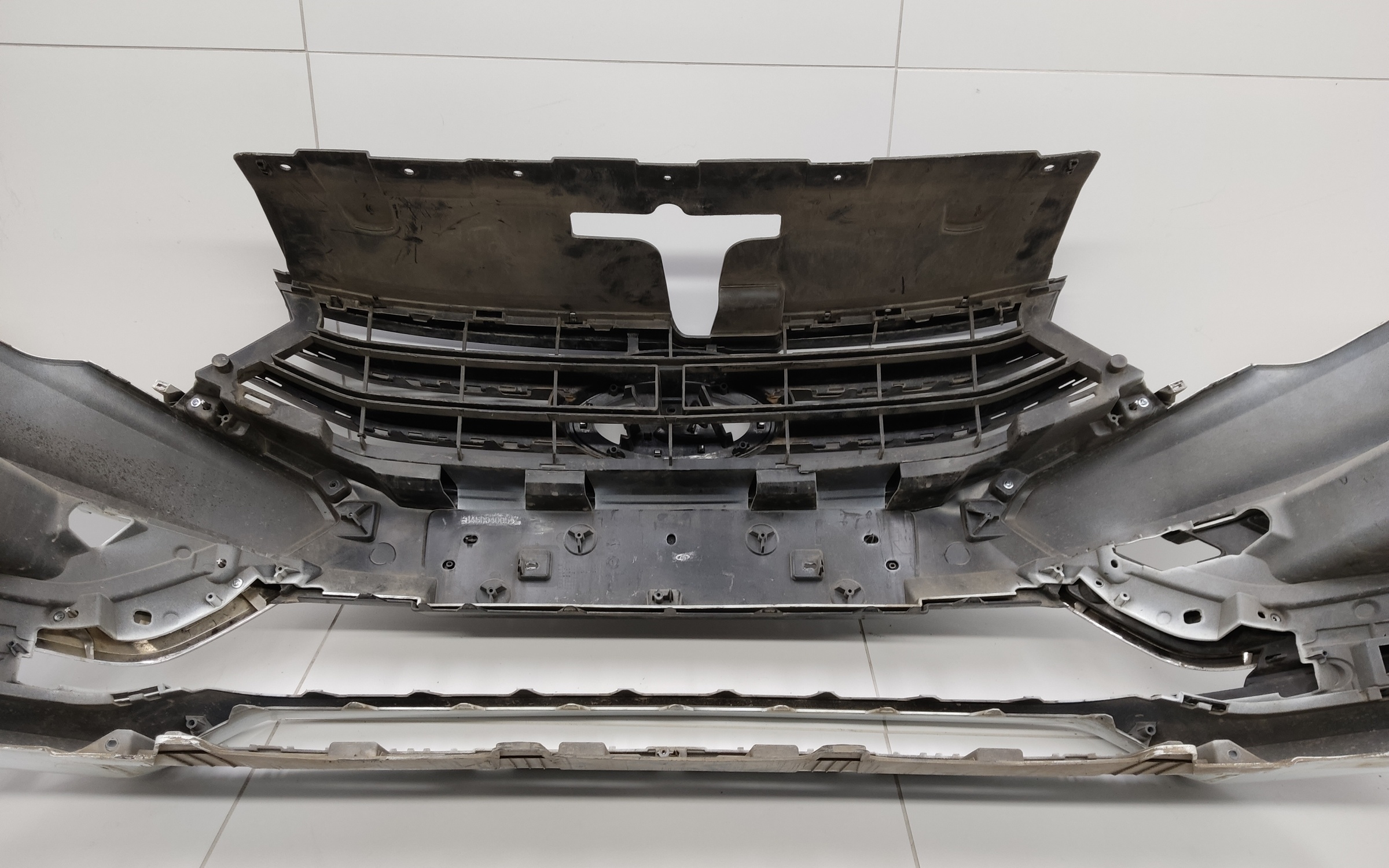 Бампер передний Lada Vesta 1 Restail