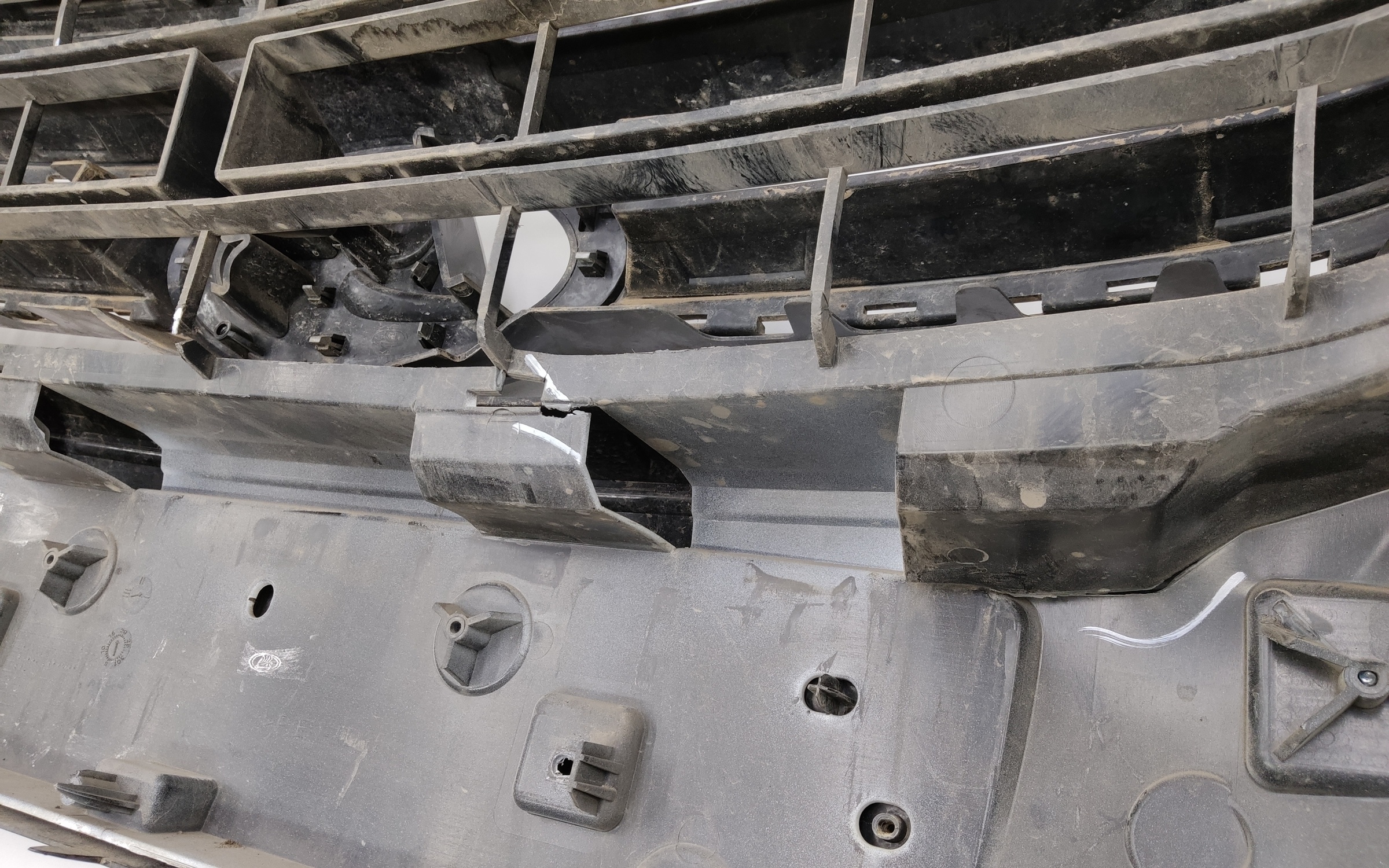 Бампер передний Lada Vesta 1 Restail