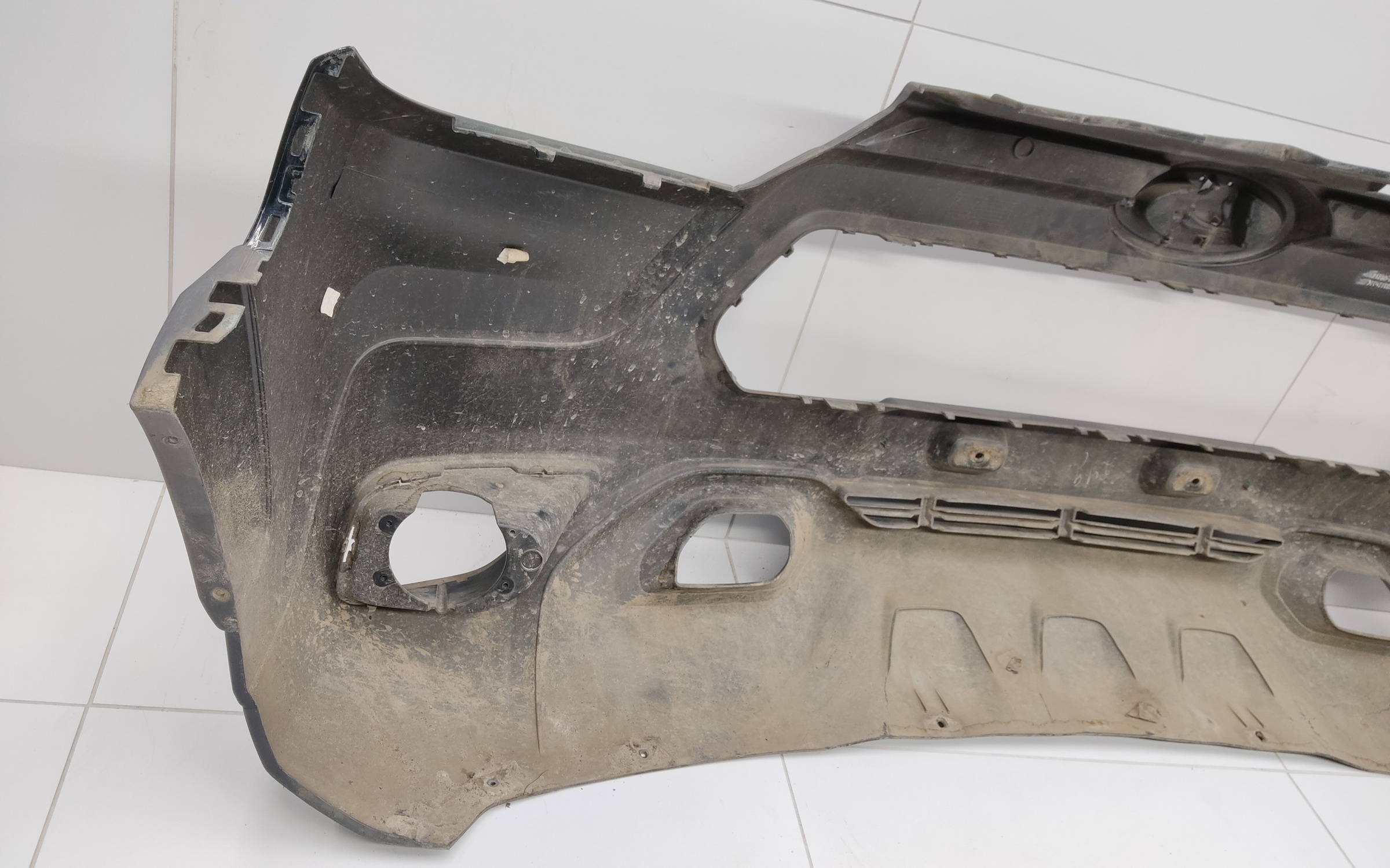 Бампер передний Lada Niva Travel