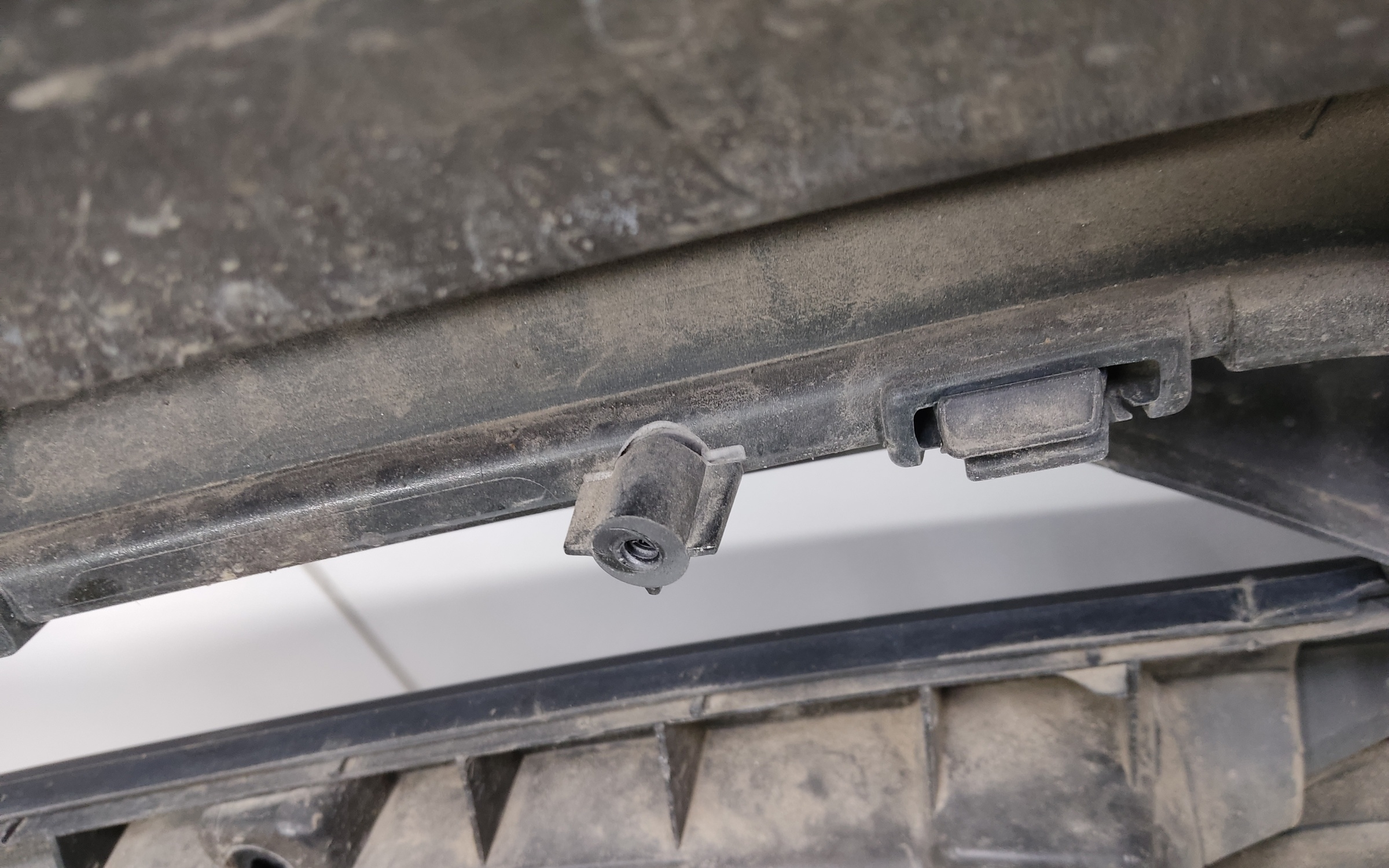 Бампер задний Geely Atlas 2