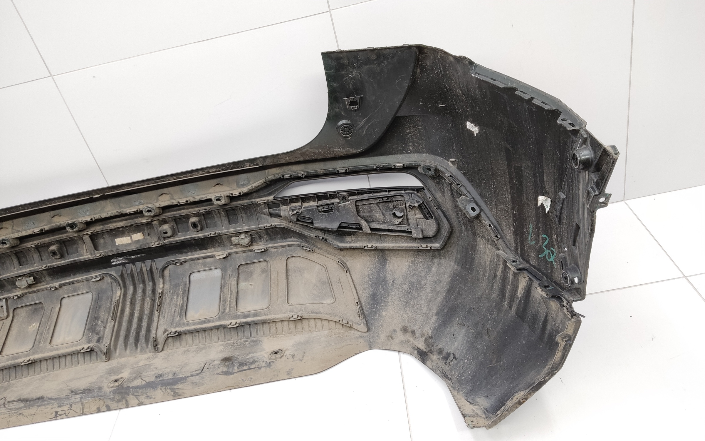 Бампер задний Geely Atlas 2