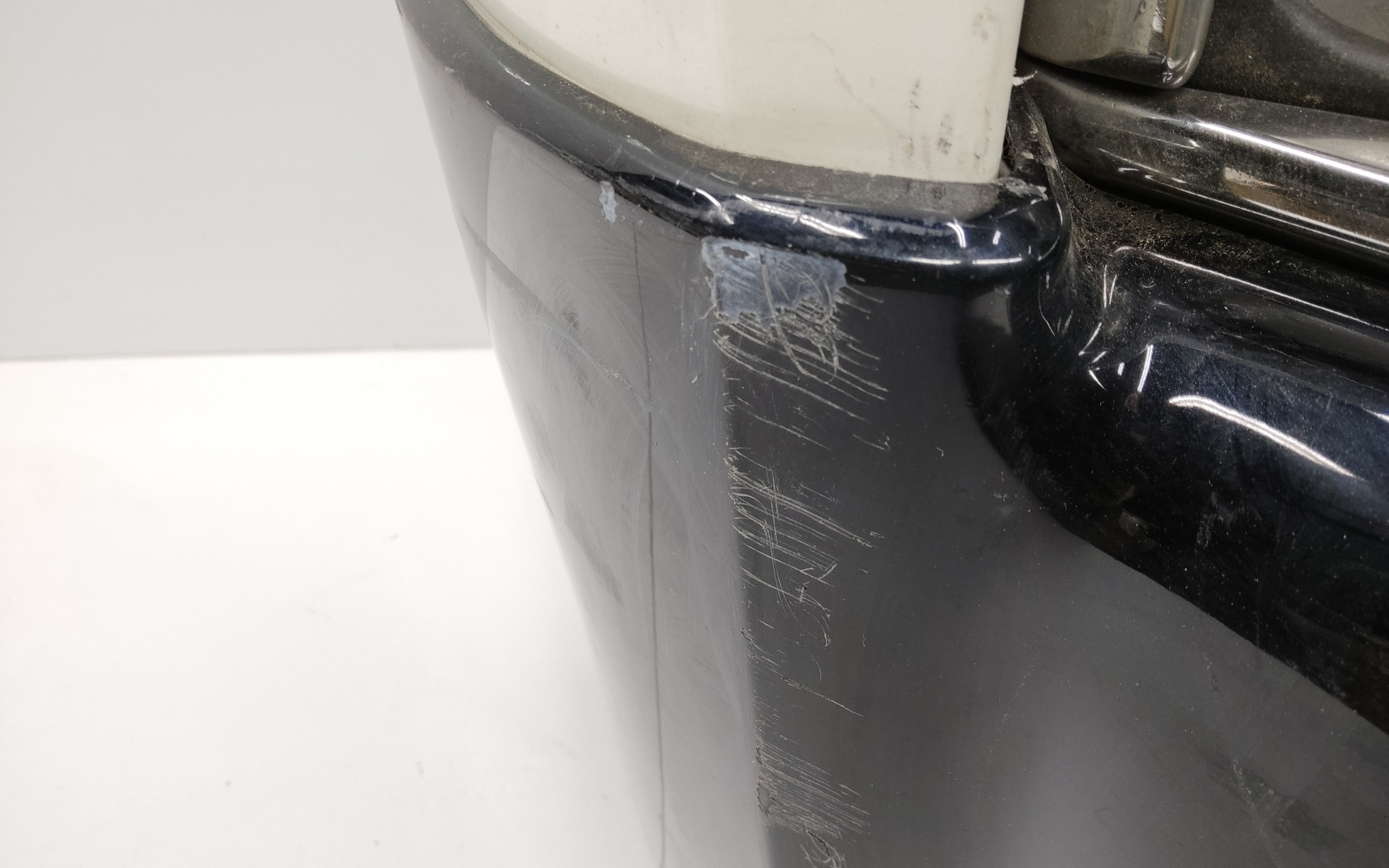 Бампер передний Toyota Land Cruiser 200 Restail 2