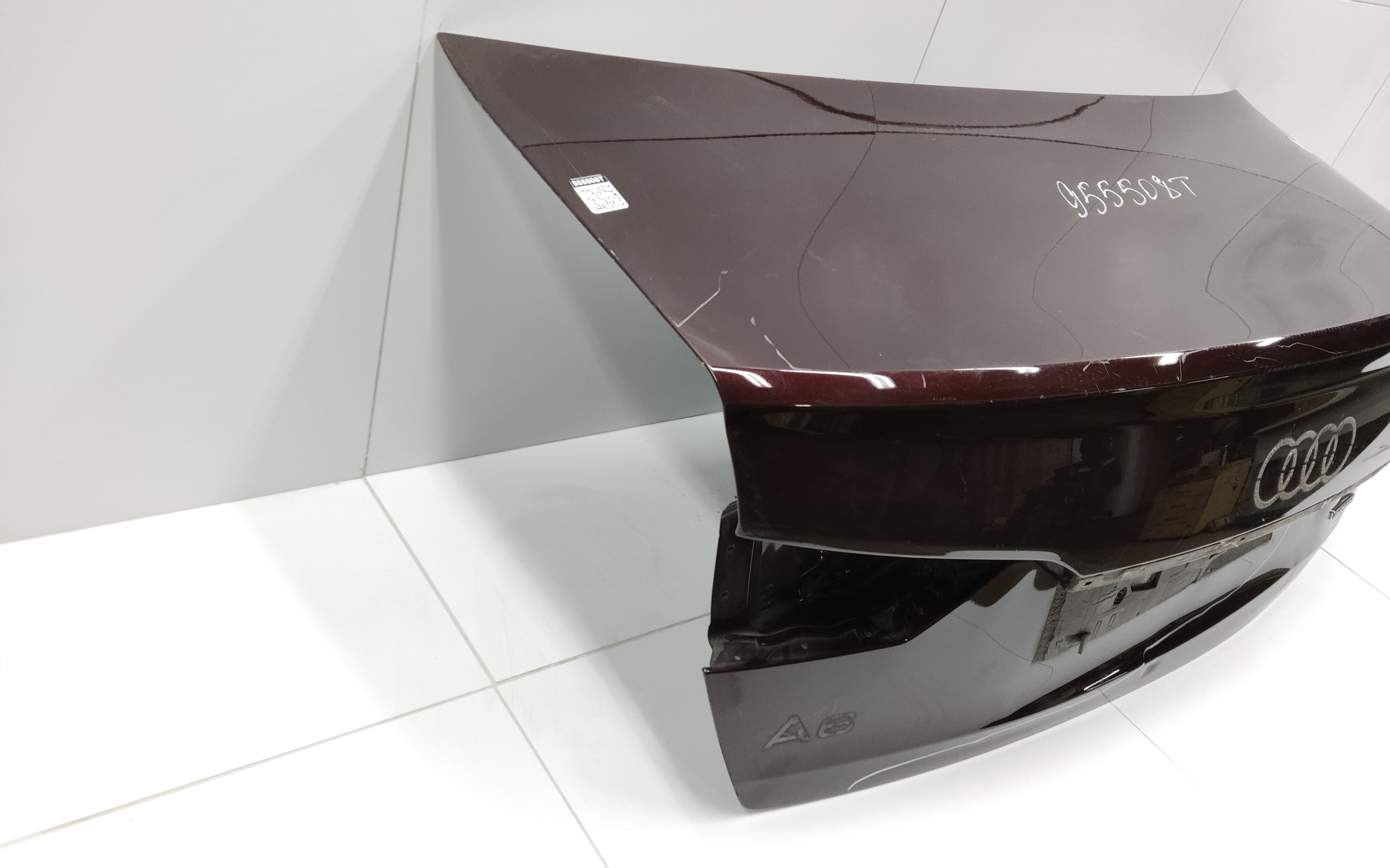 Крышка багажника Audi A6 C8 Sedan