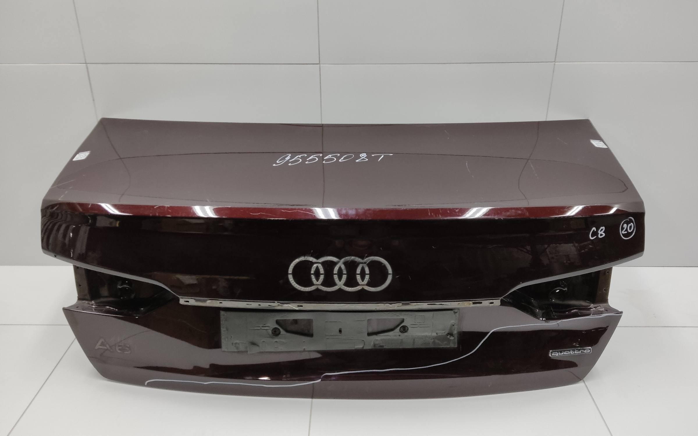 Крышка багажника Audi A6 C8 Sedan