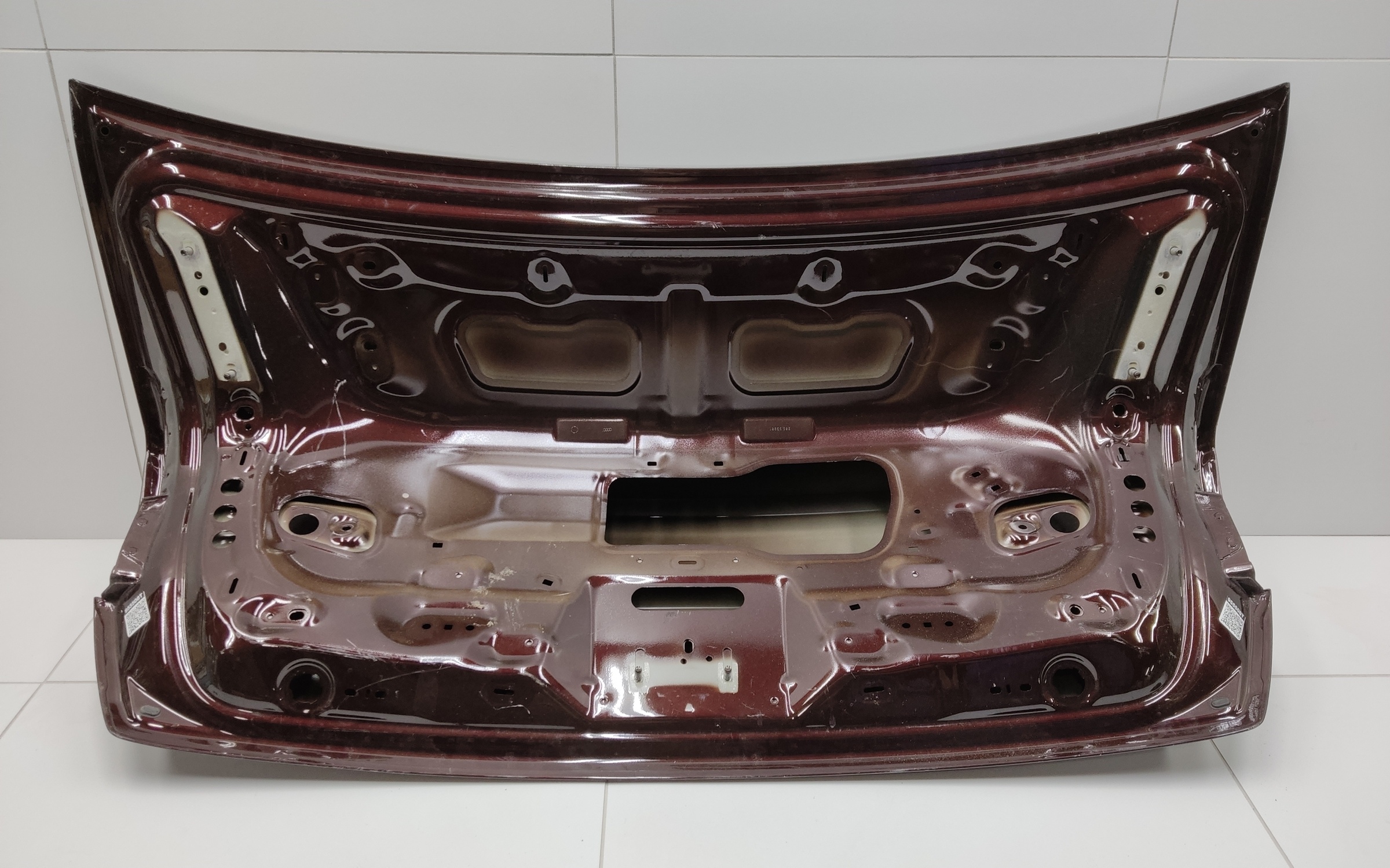 Крышка багажника Audi A6 C8 Sedan