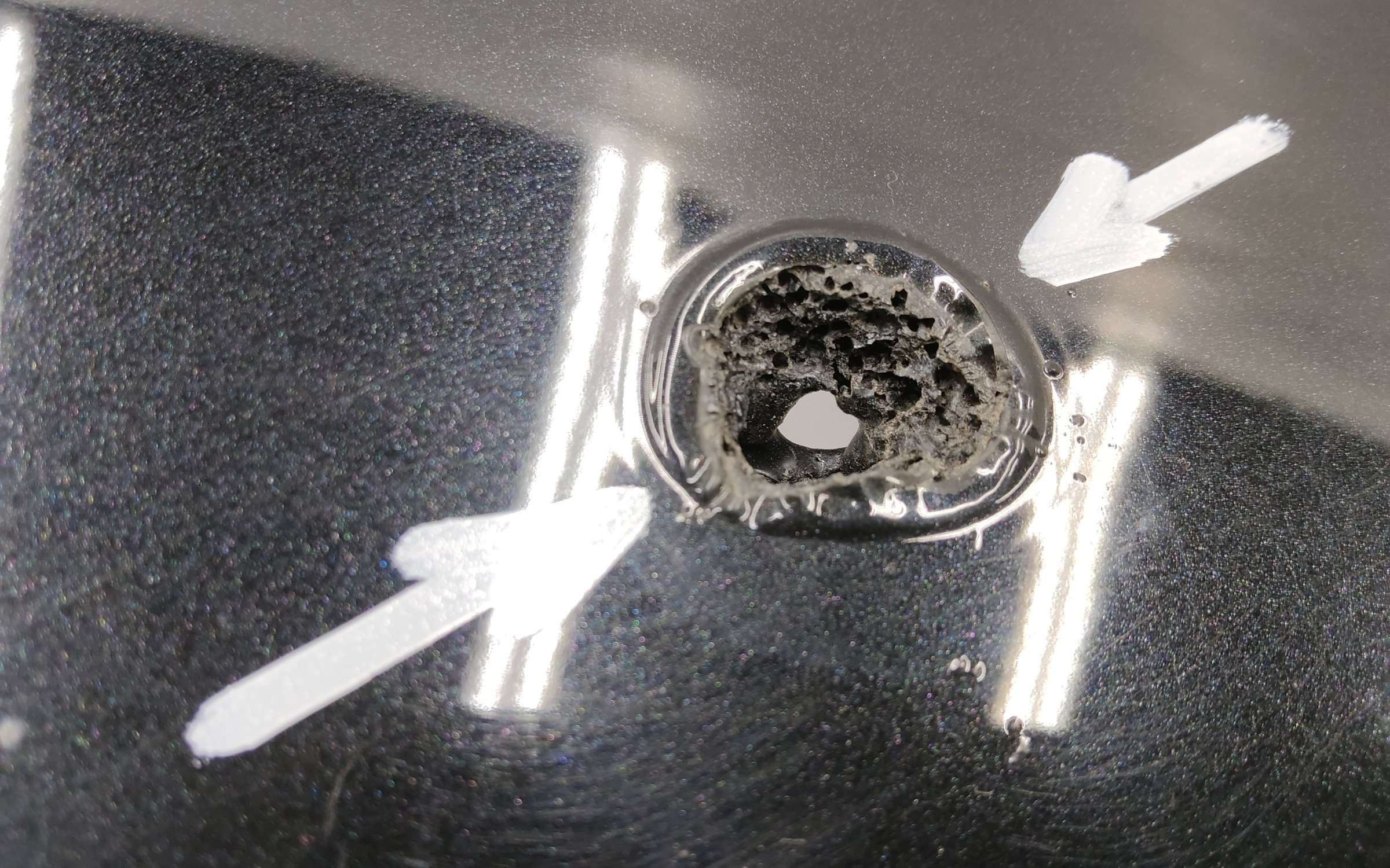 Спойлер крышки багажника Geely Atlas 2