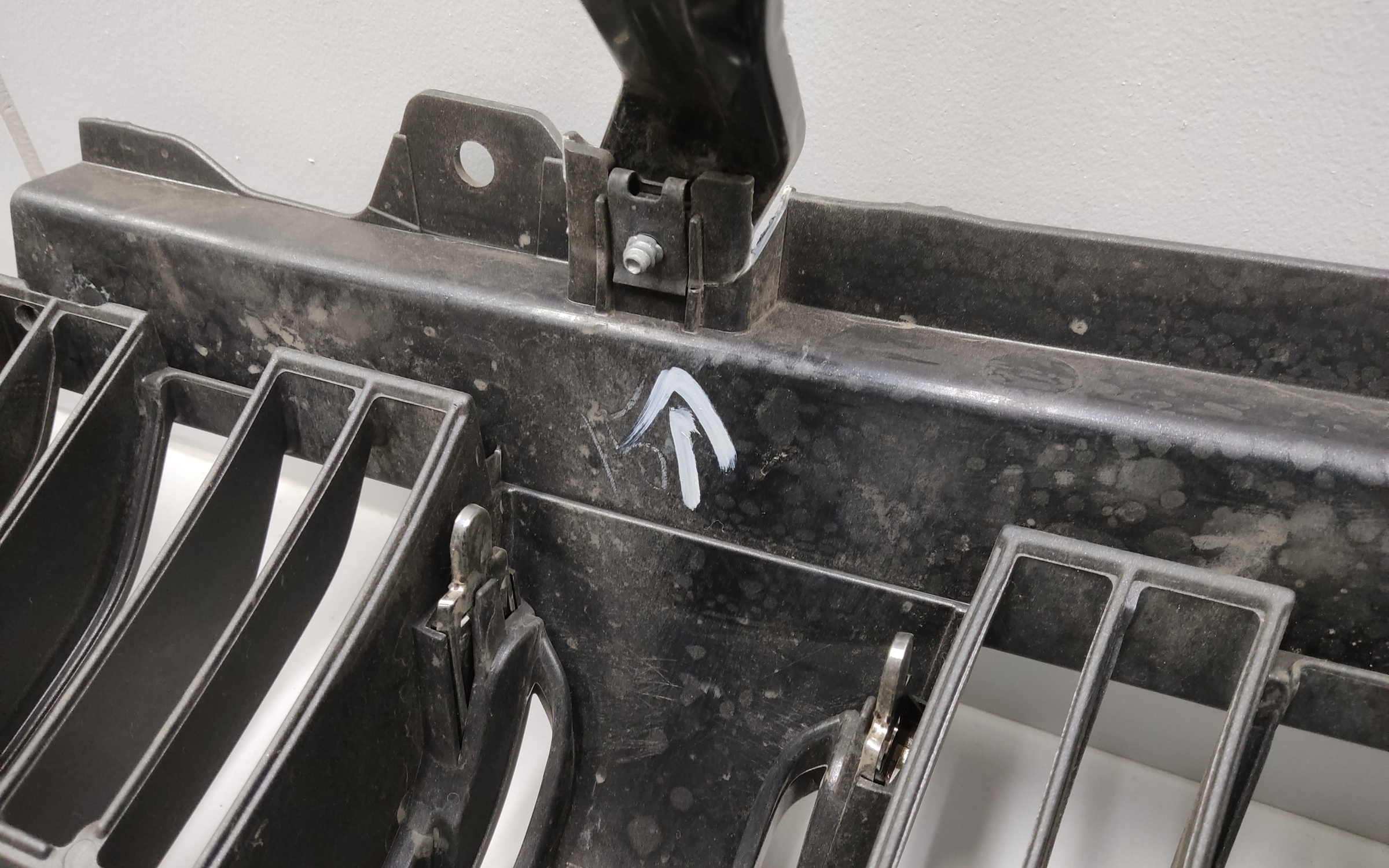 Решетка радиатора Toyota Land Cruiser Prado 150 Restail 1