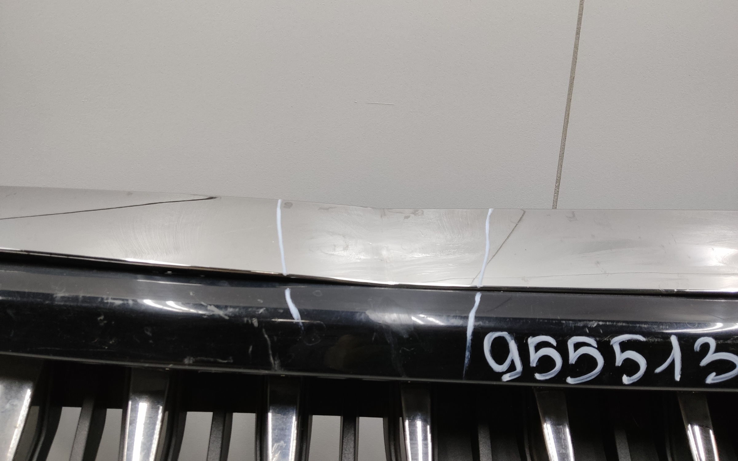 Решетка радиатора Geely Okavango под камеру