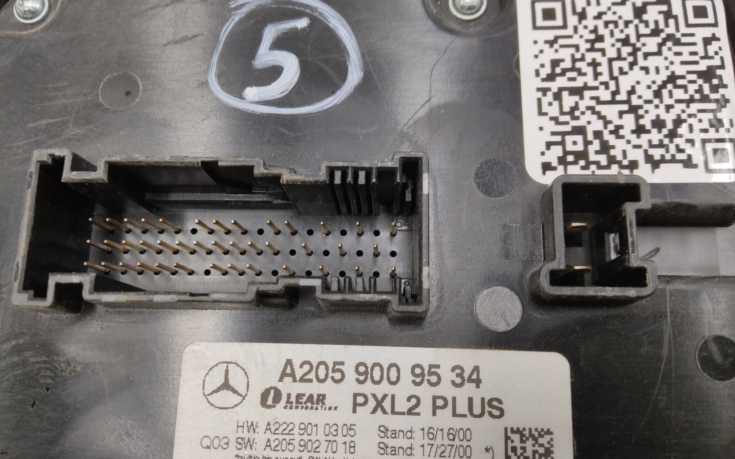 Блок управления фарой передней левой Mercedes Benz S-klasse W222