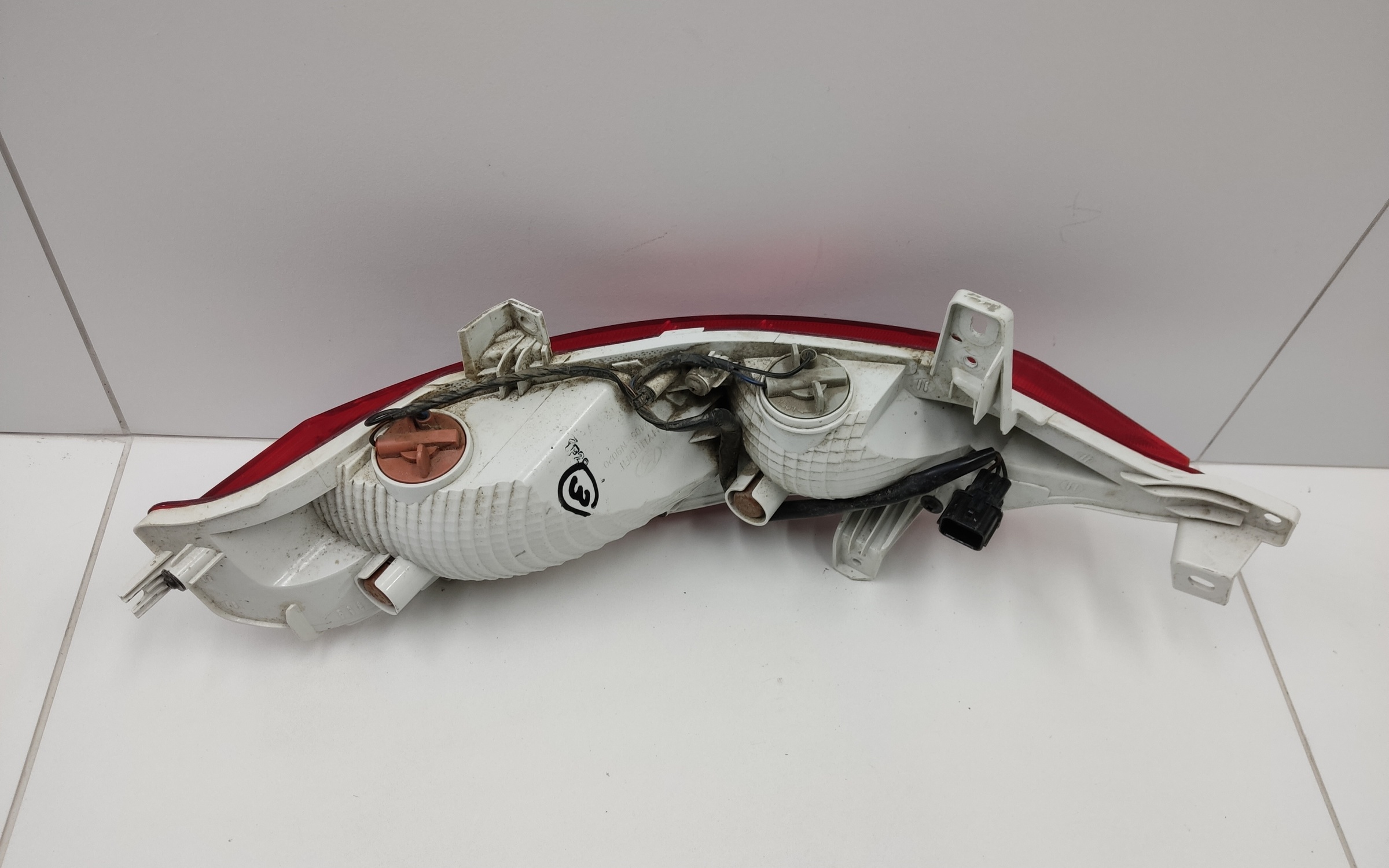 Фара ПТФ задняя левая Hyundai Tucson 4