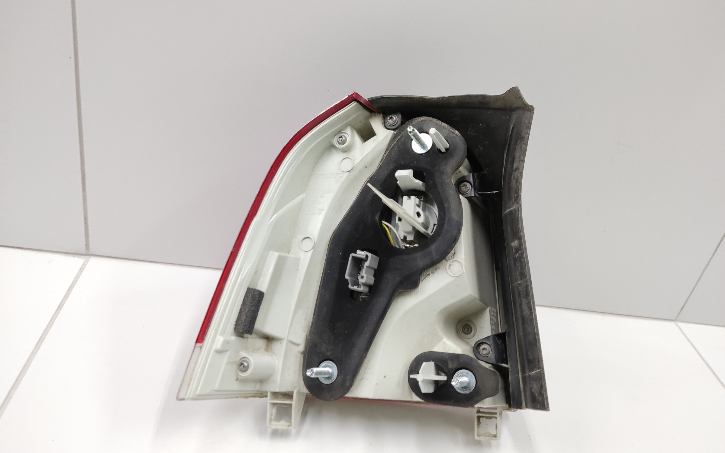 Фонарь задний правый наружный Volvo XC70 2 Restail