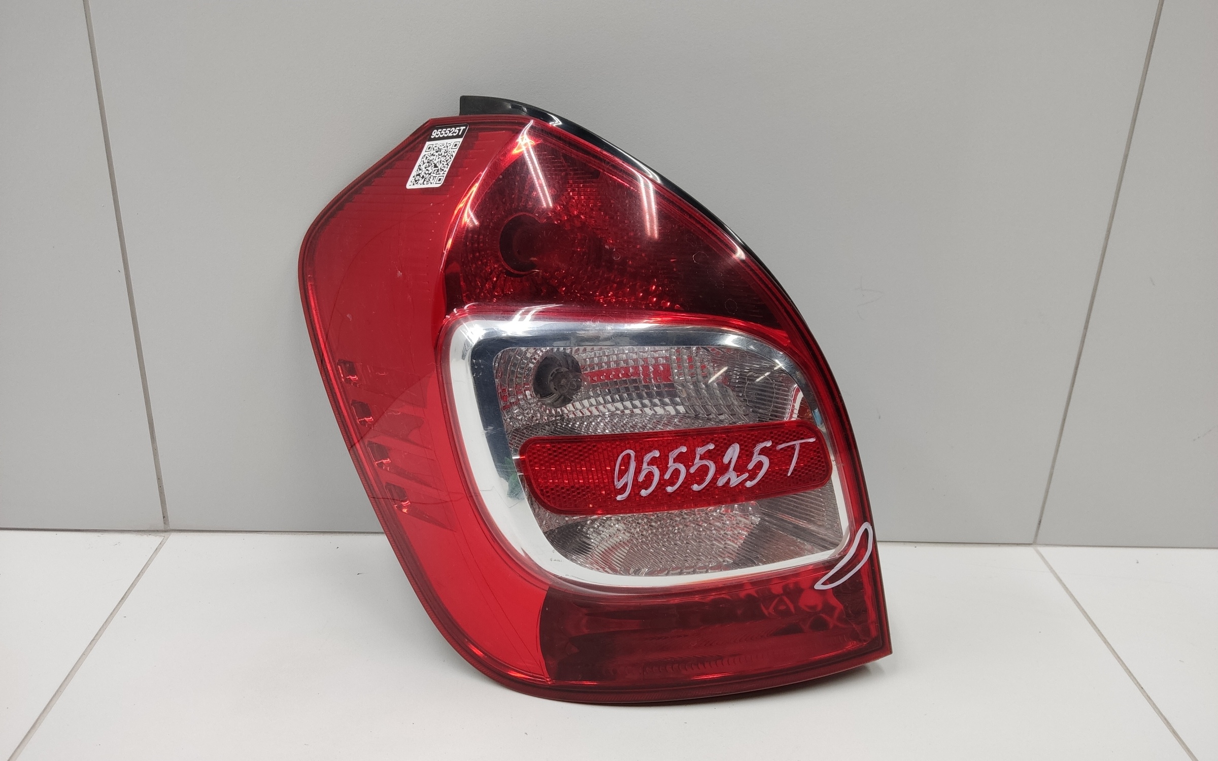 Фонарь задний левый Lada Kalina 2 Wagon