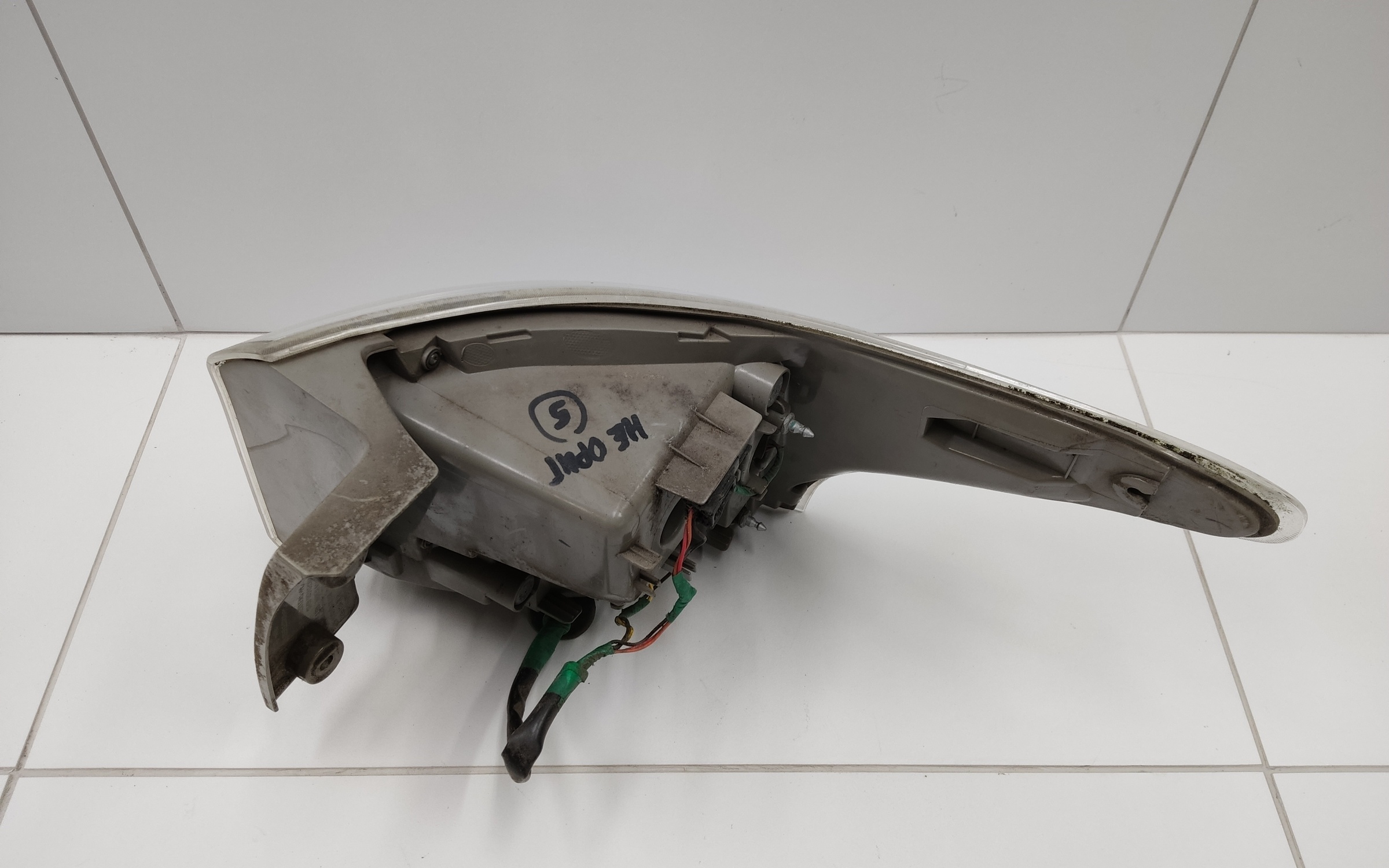 Фонарь задний левый наружный Mitsubishi Outlander 3  LED